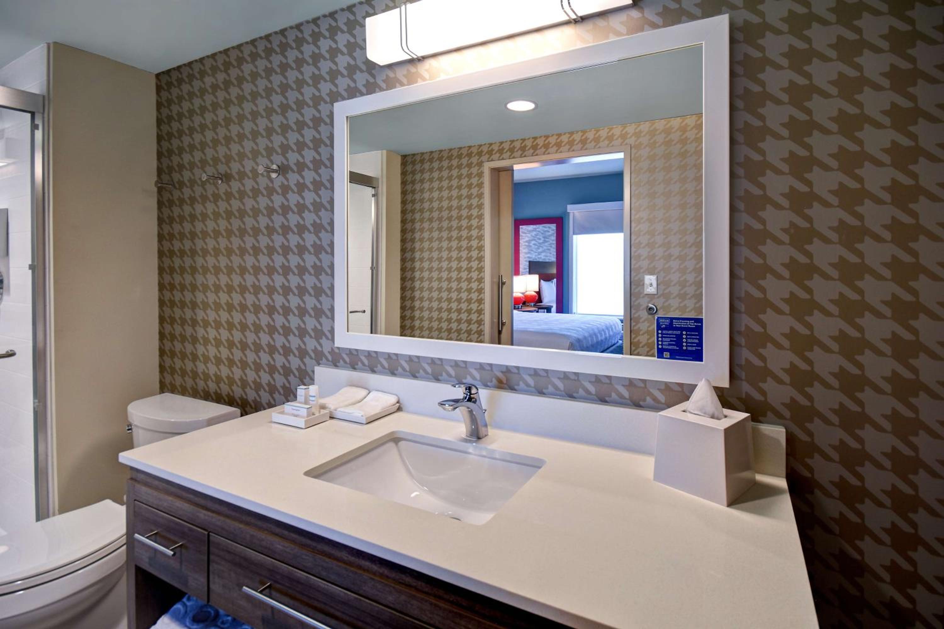 King Studio Suite - Non-Smoking - Photo 5