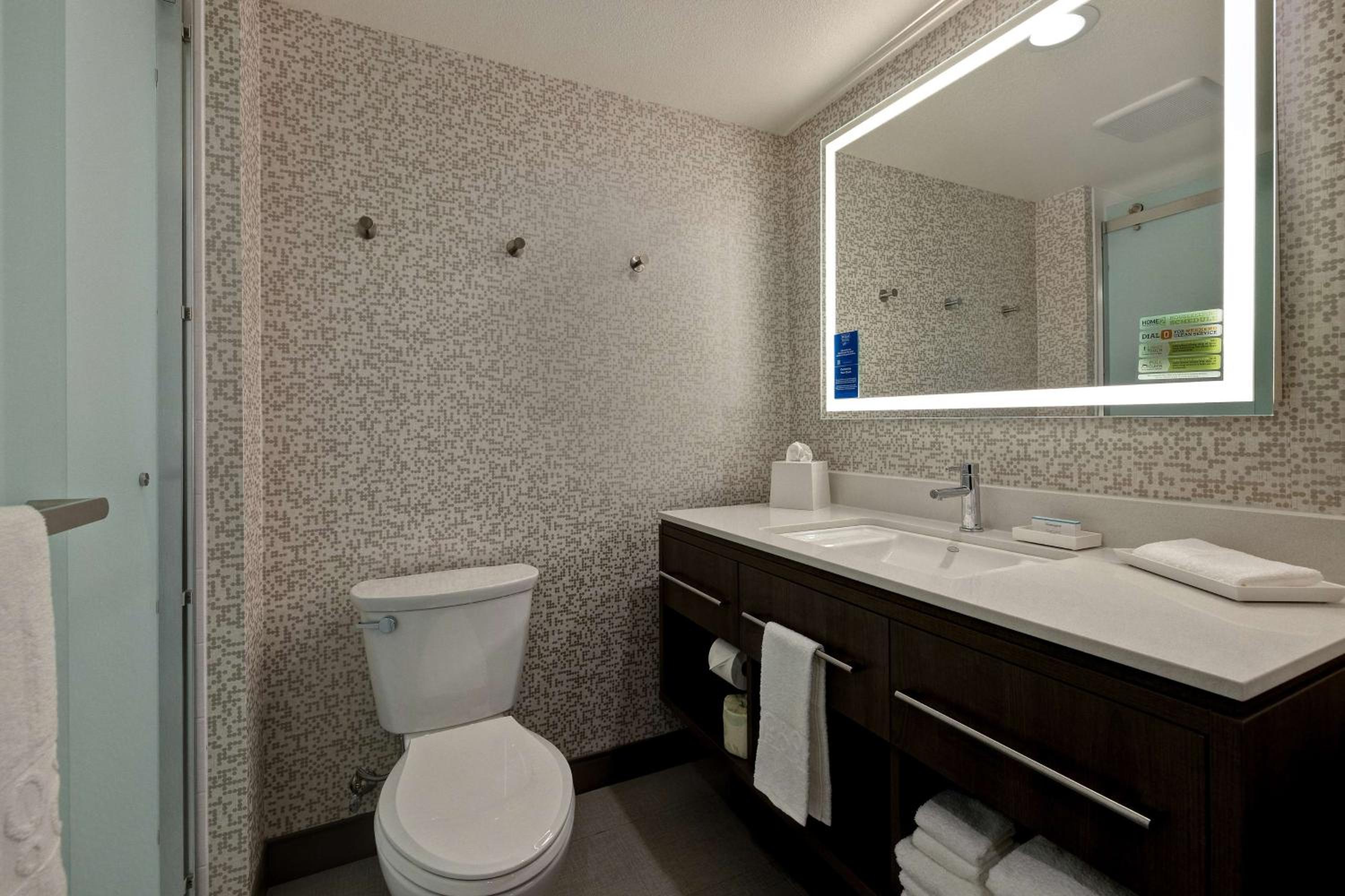 King Studio Suite - Non-Smoking - Photo 4