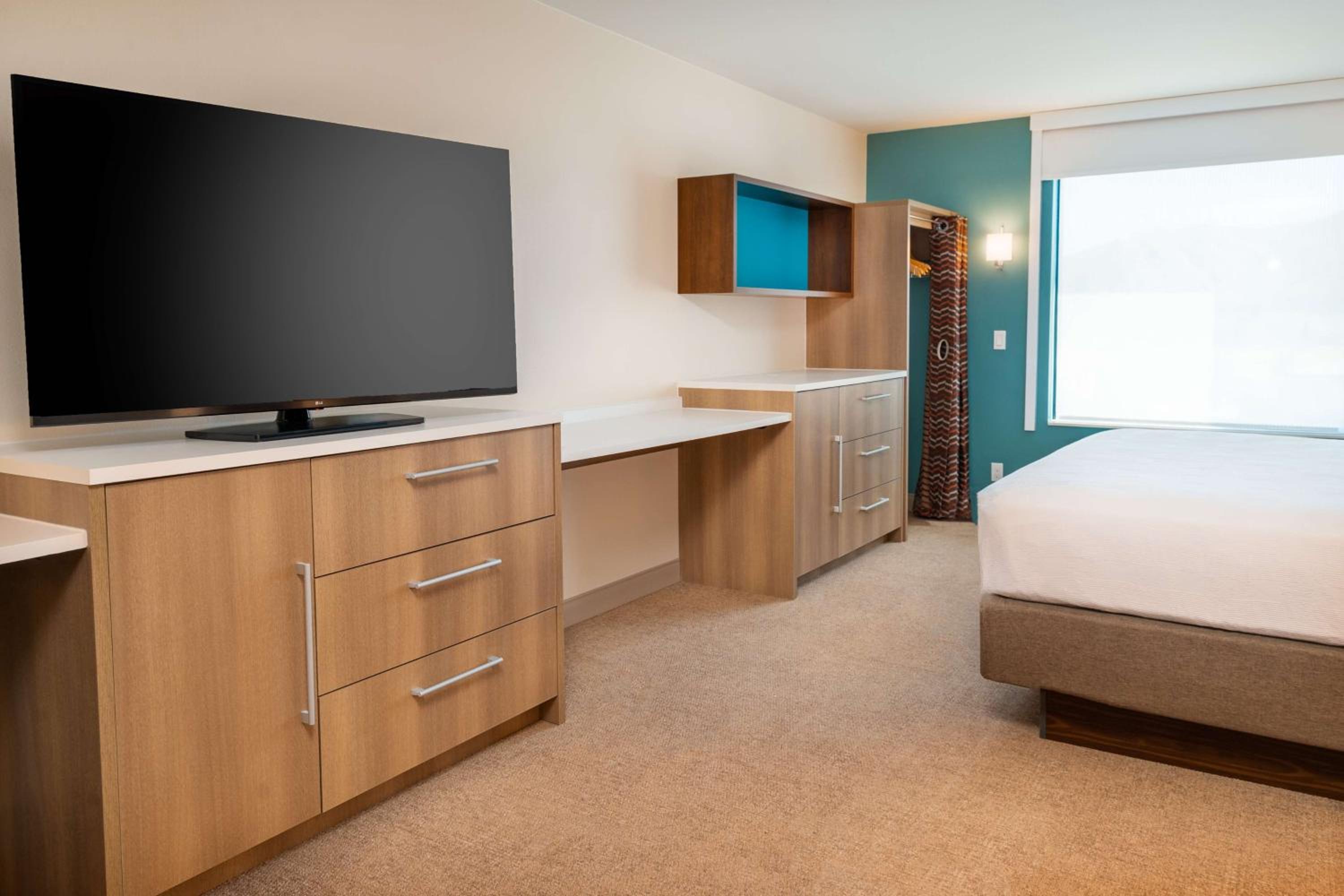 King Studio Suite - Non-Smoking - Photo 1