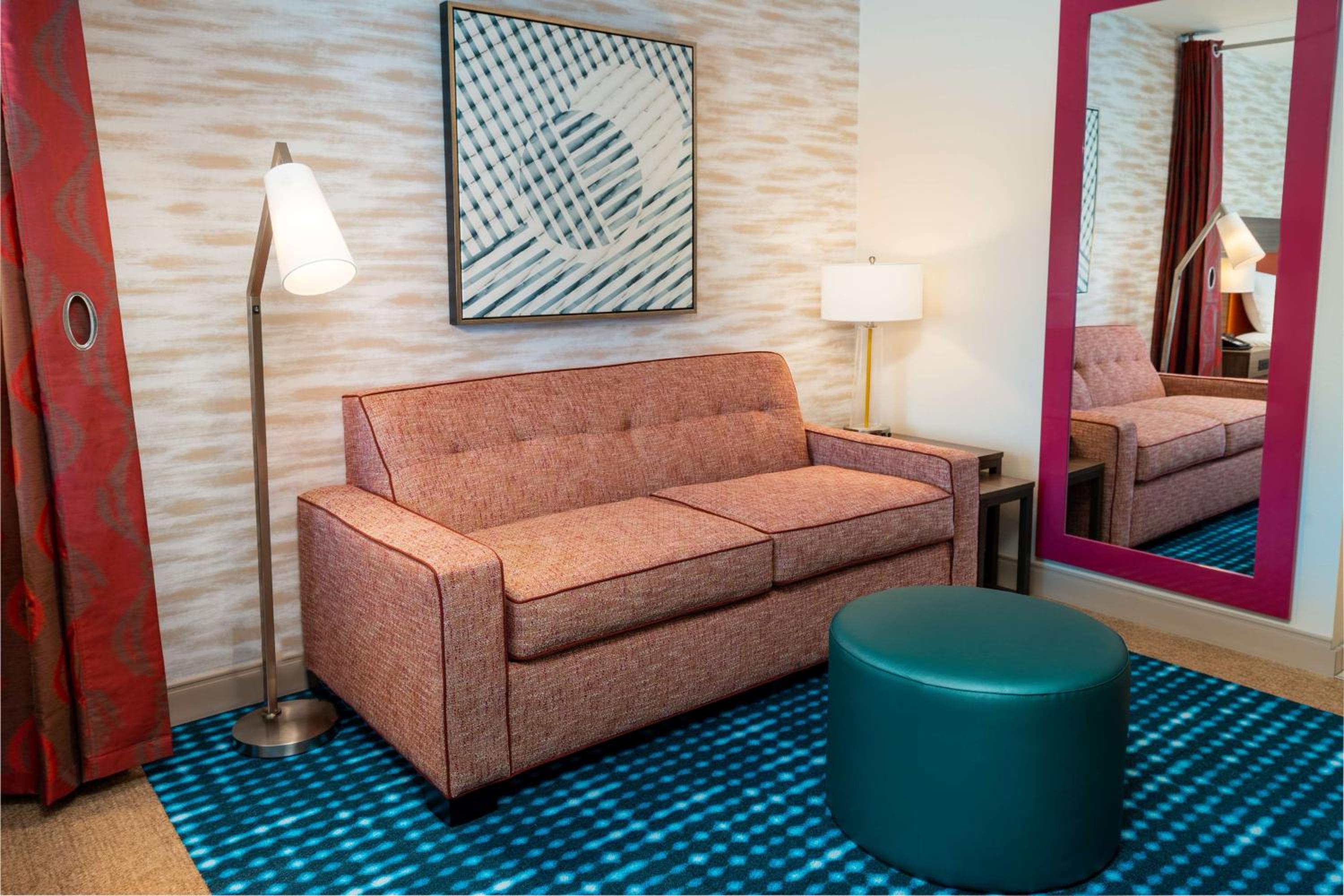 King Studio Suite - Non-Smoking - Photo 4
