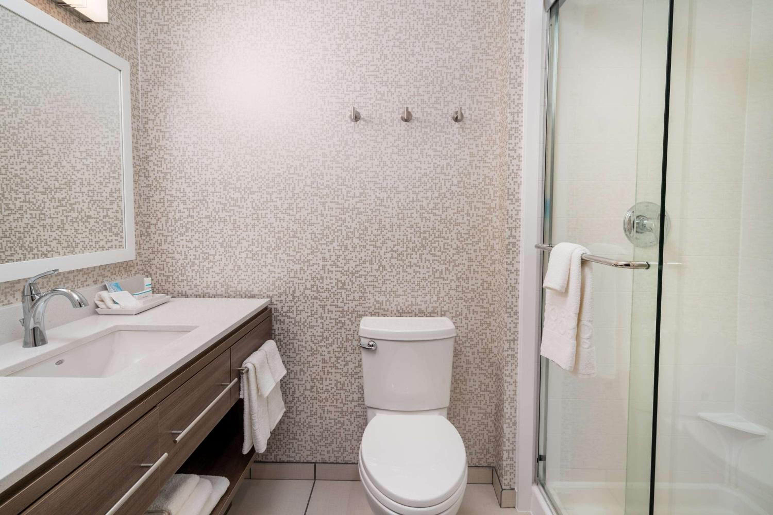 King Studio Suite - Non-Smoking - Photo 2