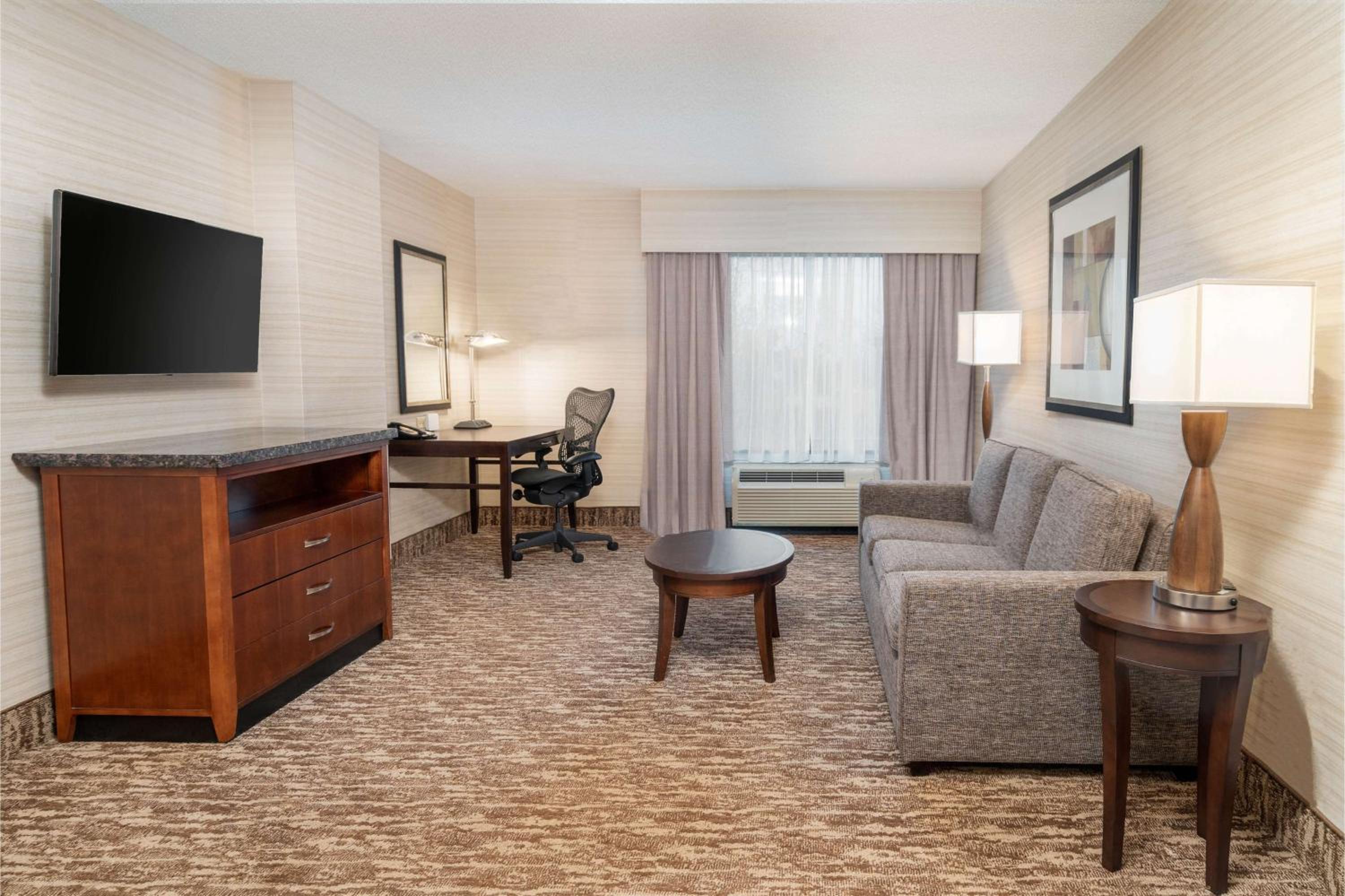 King Suite with Roll-In Shower - Mobility/Hearing Accessible - Photo 1