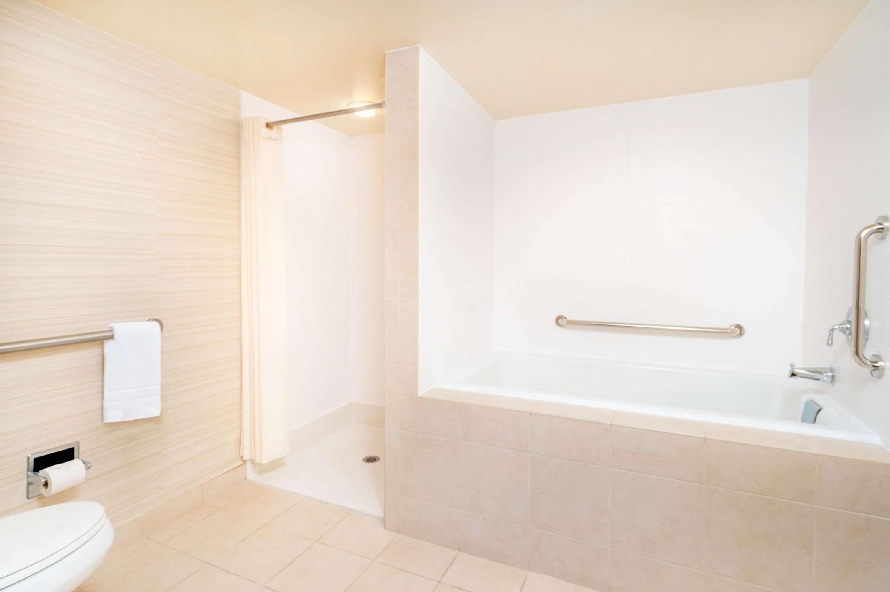 King Suite with Roll-In Shower - Mobility/Hearing Accessible - Photo 2