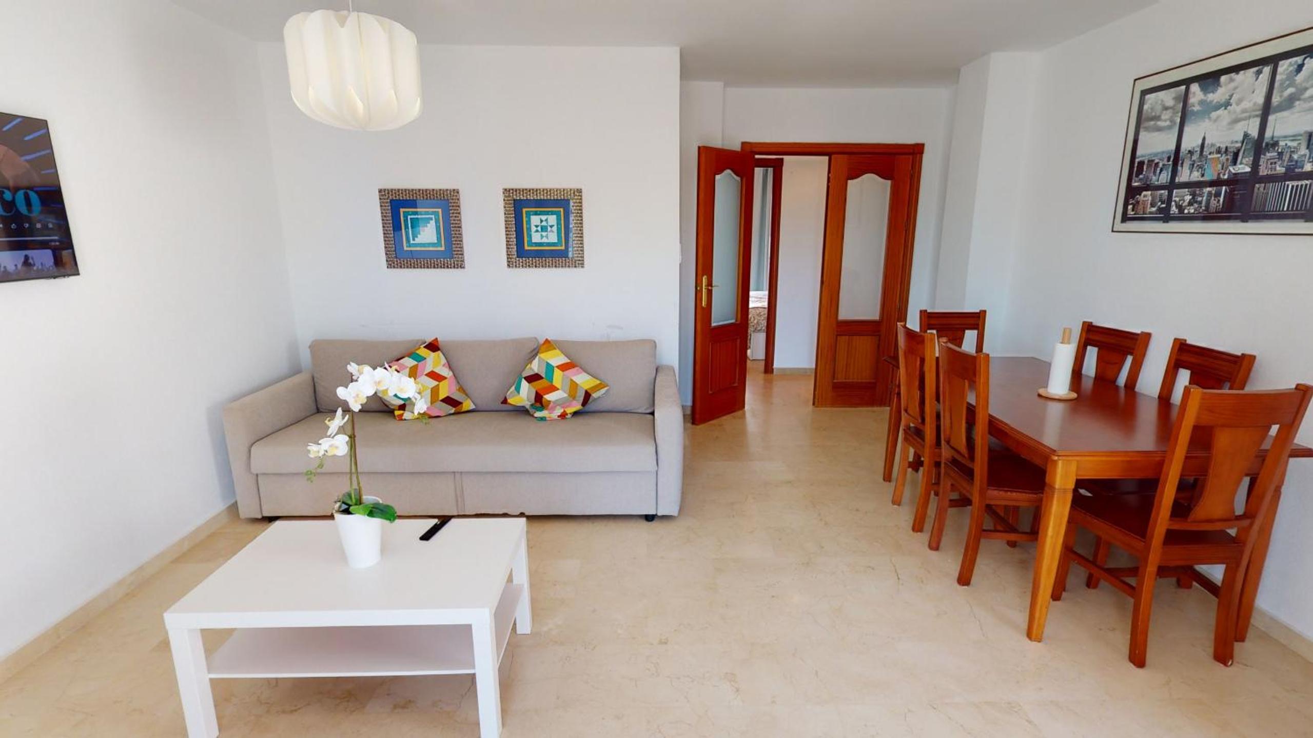 Apartamento con vista a la piscina