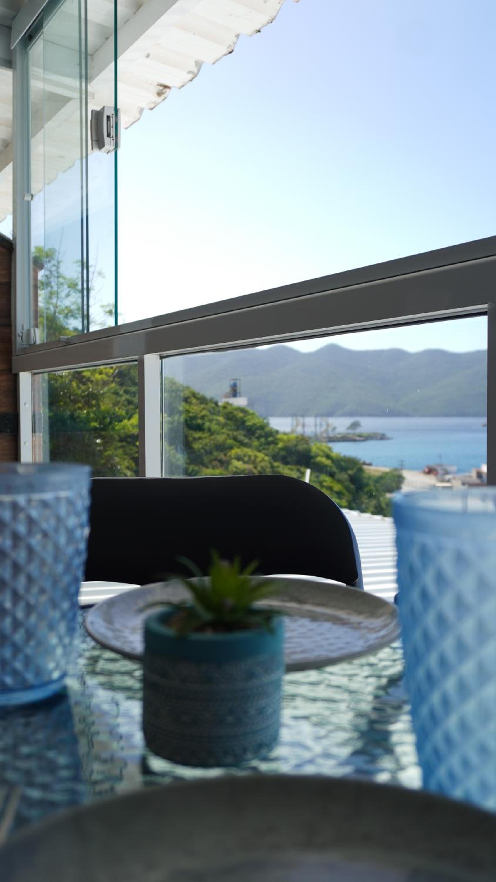 Quadruple Room with Sea View - Photo 14