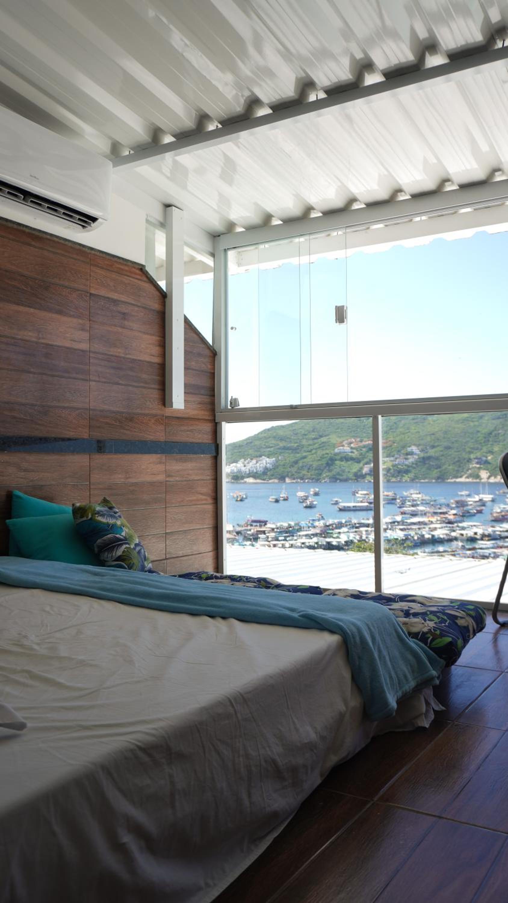 Quadruple Room with Sea View - Photo 15