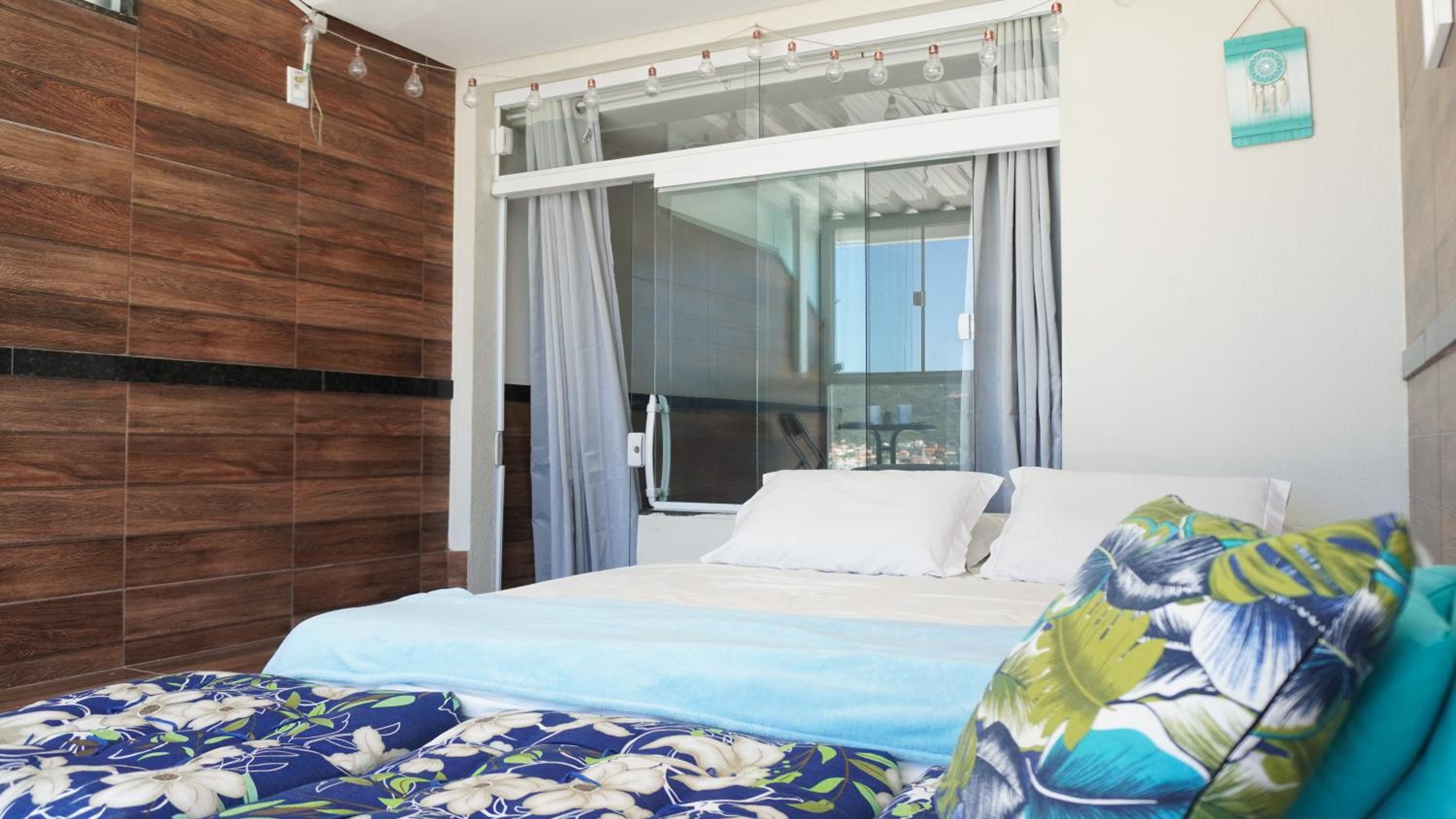 Quadruple Room with Sea View - Photo 16