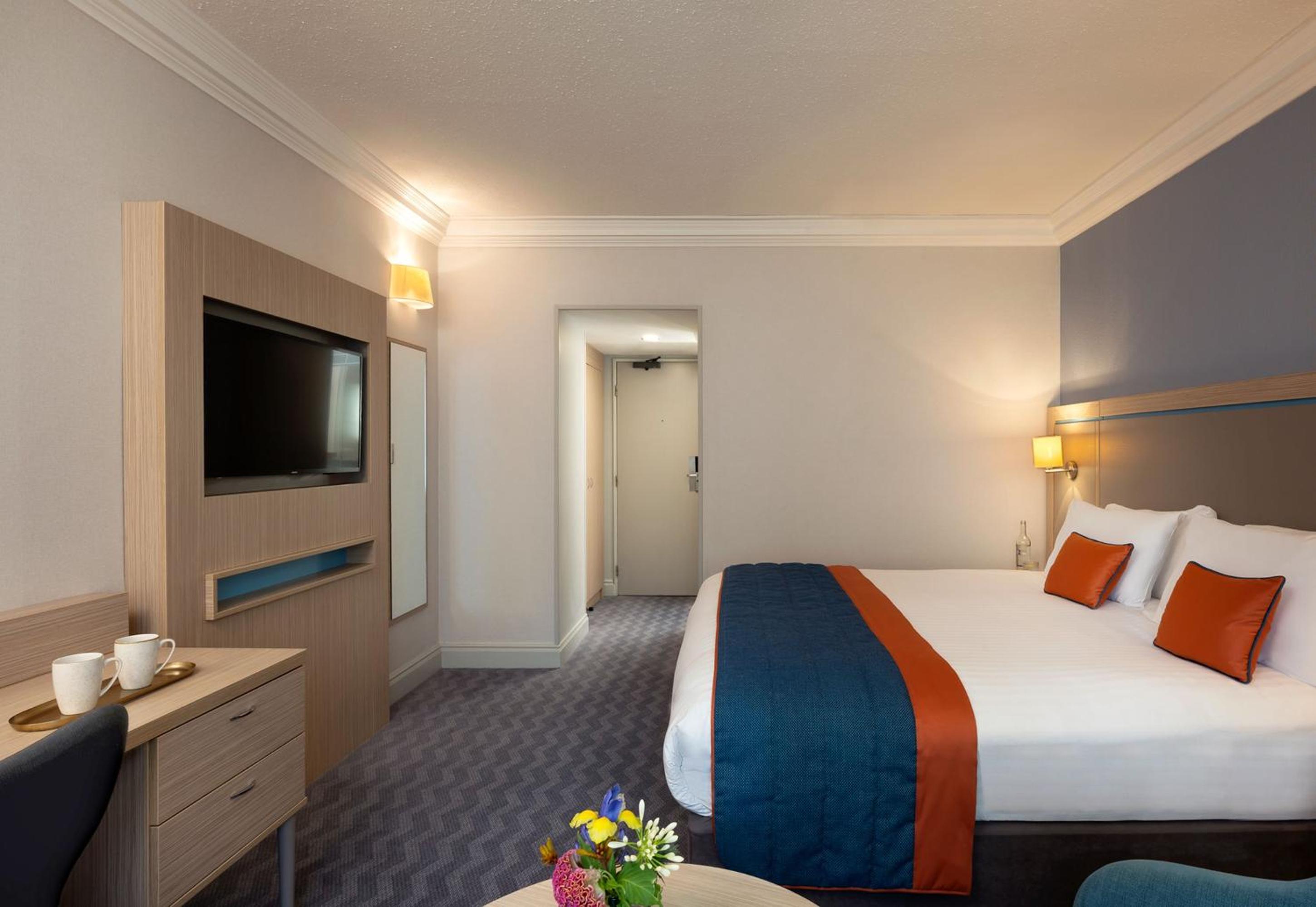 Superior King Room