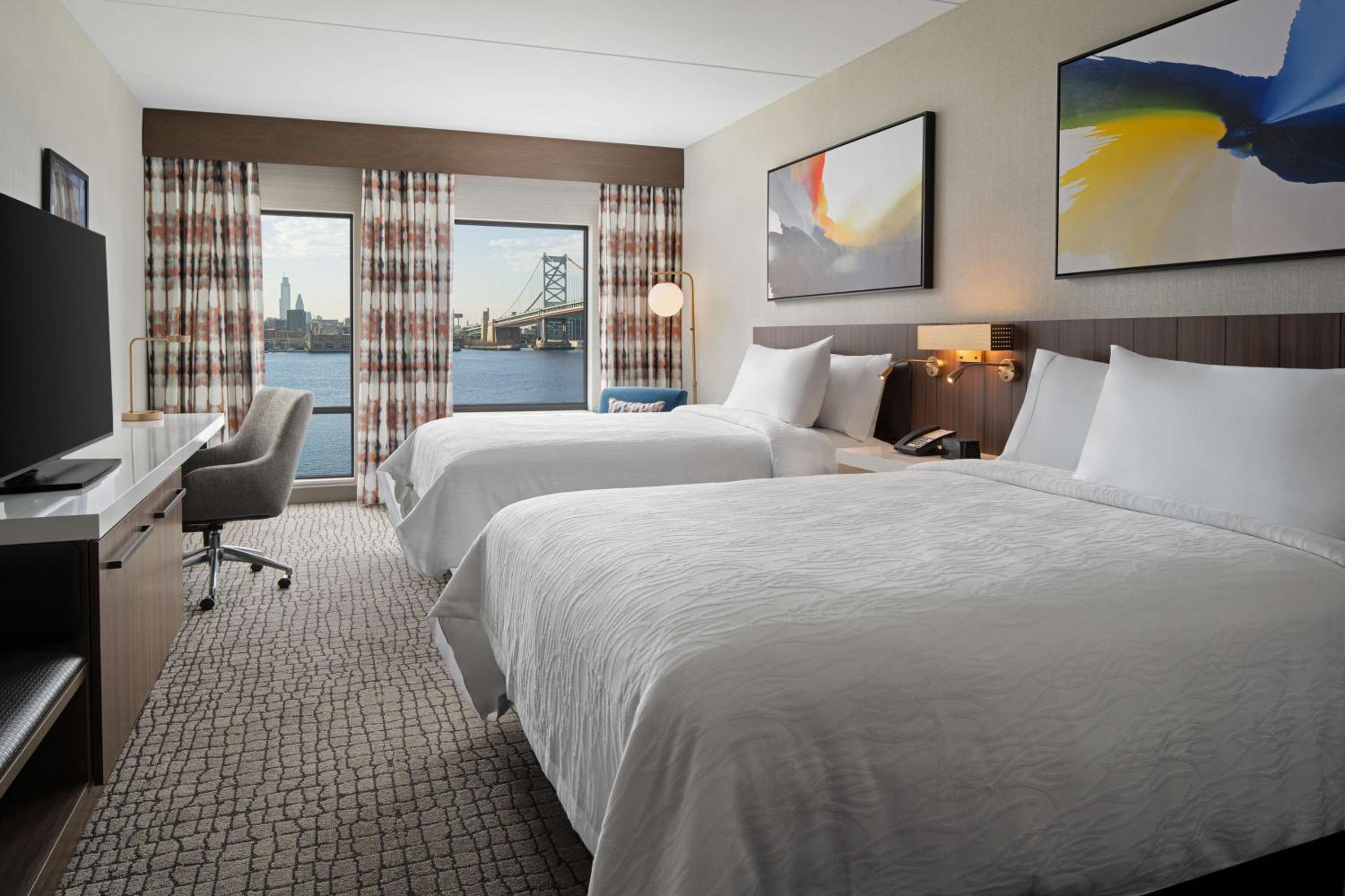 Queen Room with Two Queen Beds and River View - Photo 1