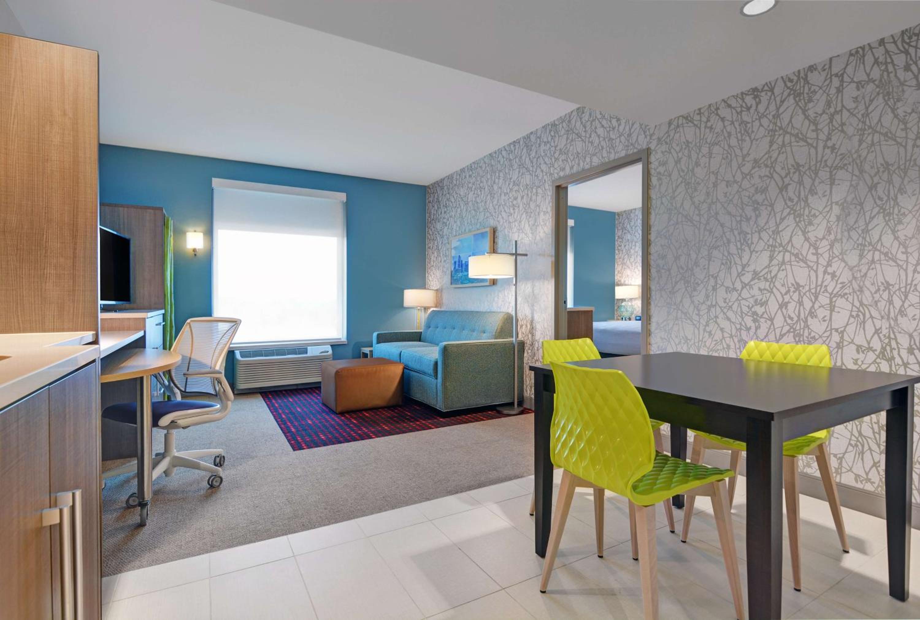 One-Bedroom King Suite - Non-Smoking - Photo 3