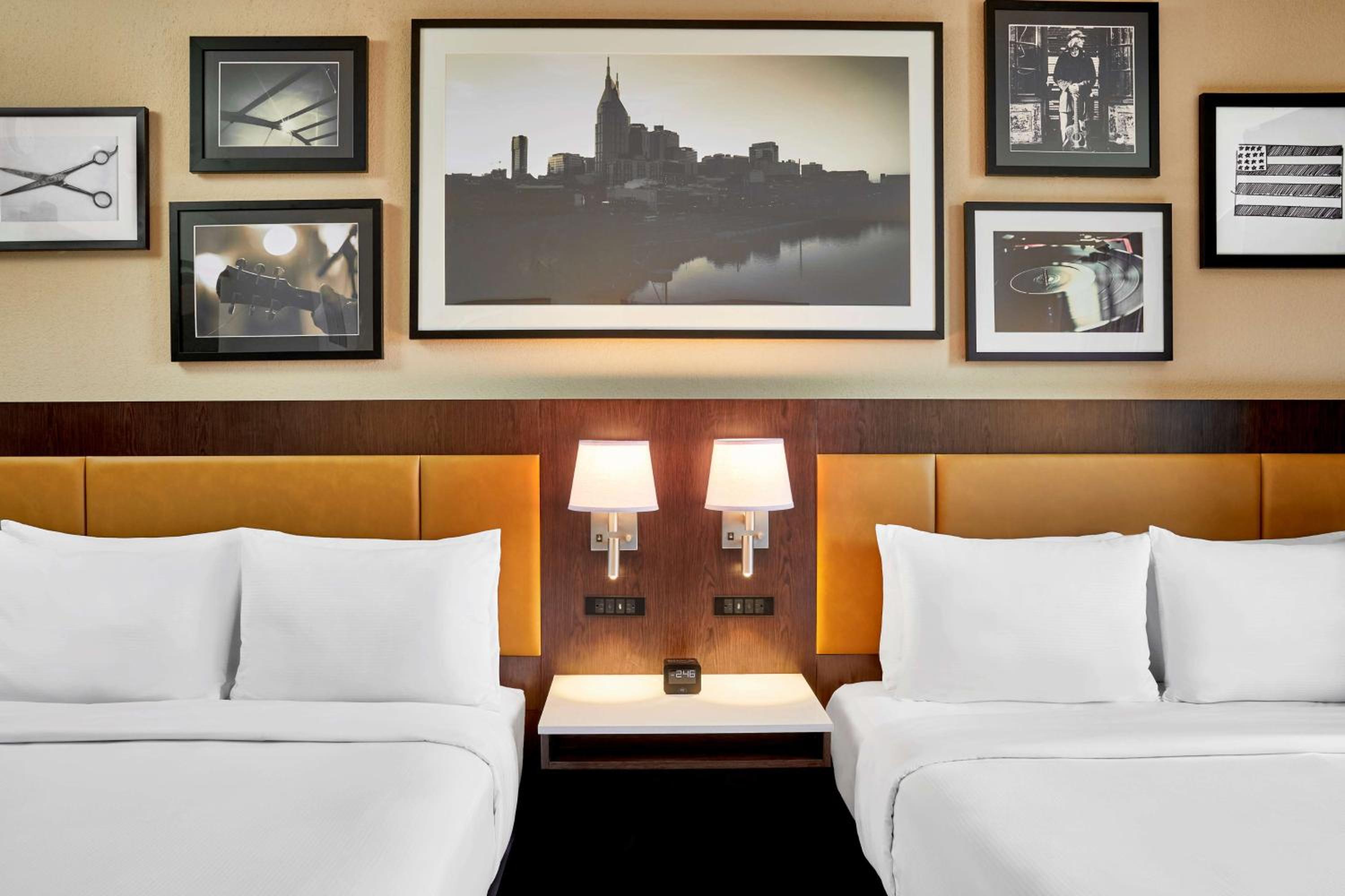 Two-Room Queen Suite - Photo 1