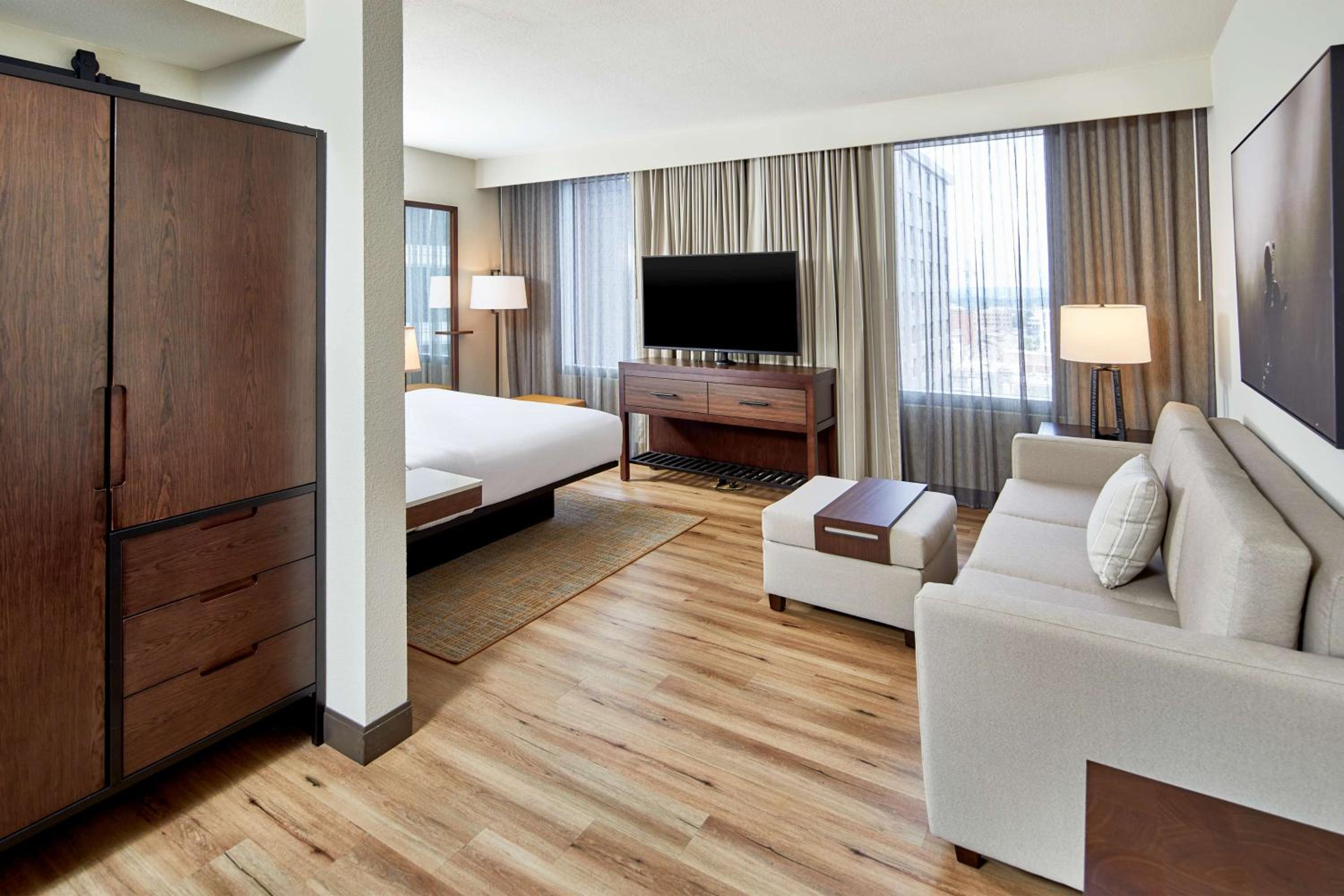 King Studio Suite - Photo 1