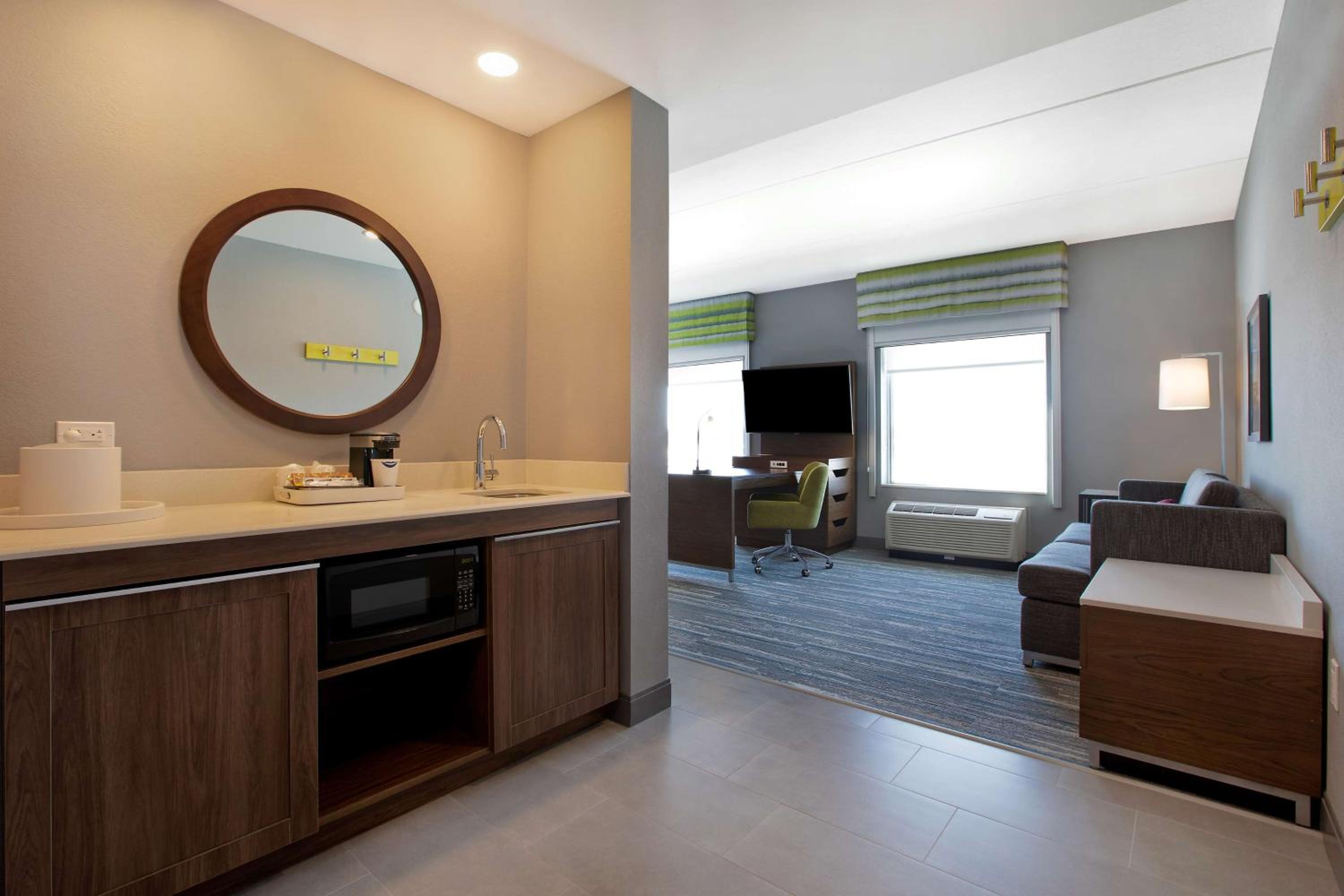 King Studio Suite - Non Smoking - Photo 3