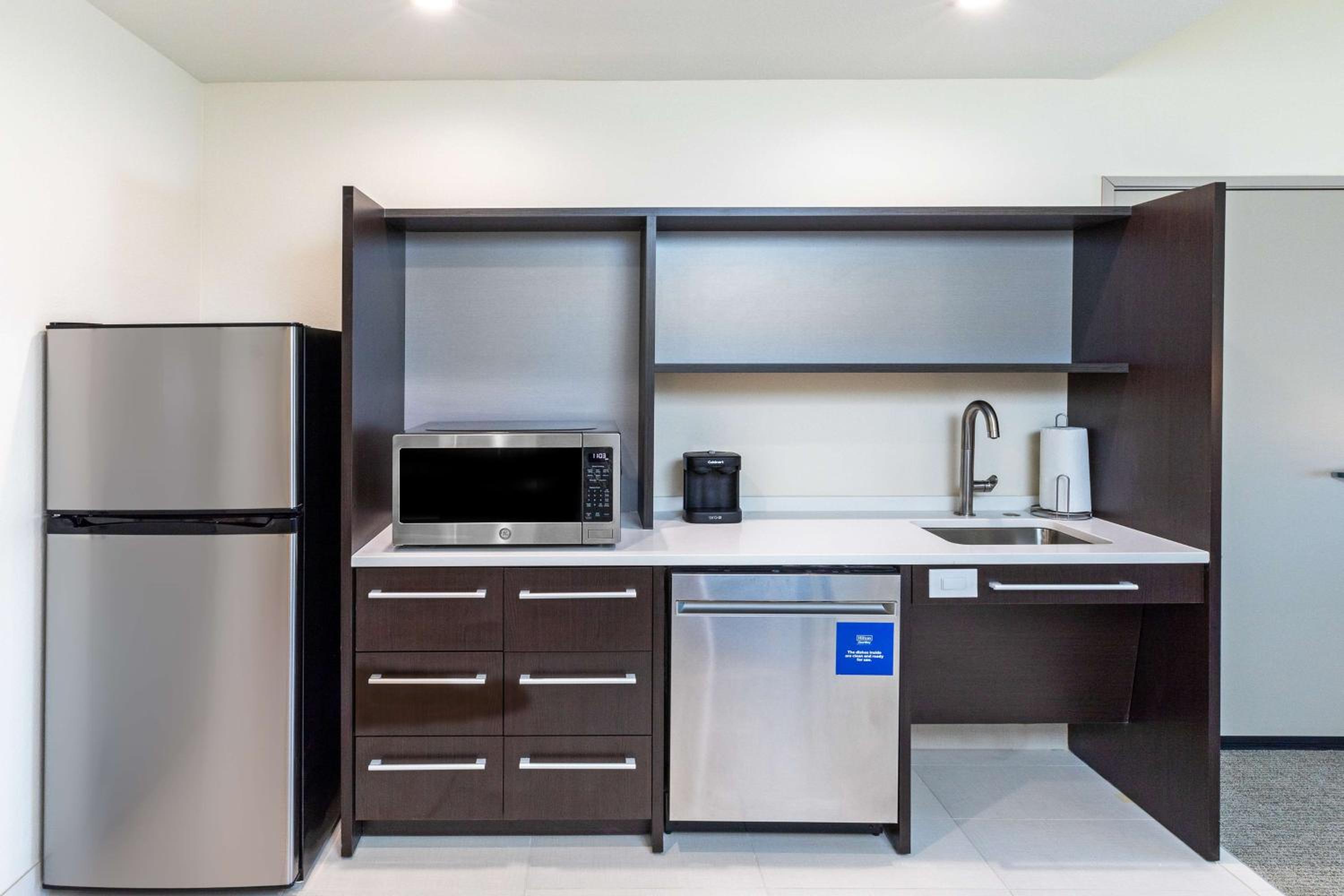 King Studio Suite - Mobility Access/Non-Smoking - Photo 7
