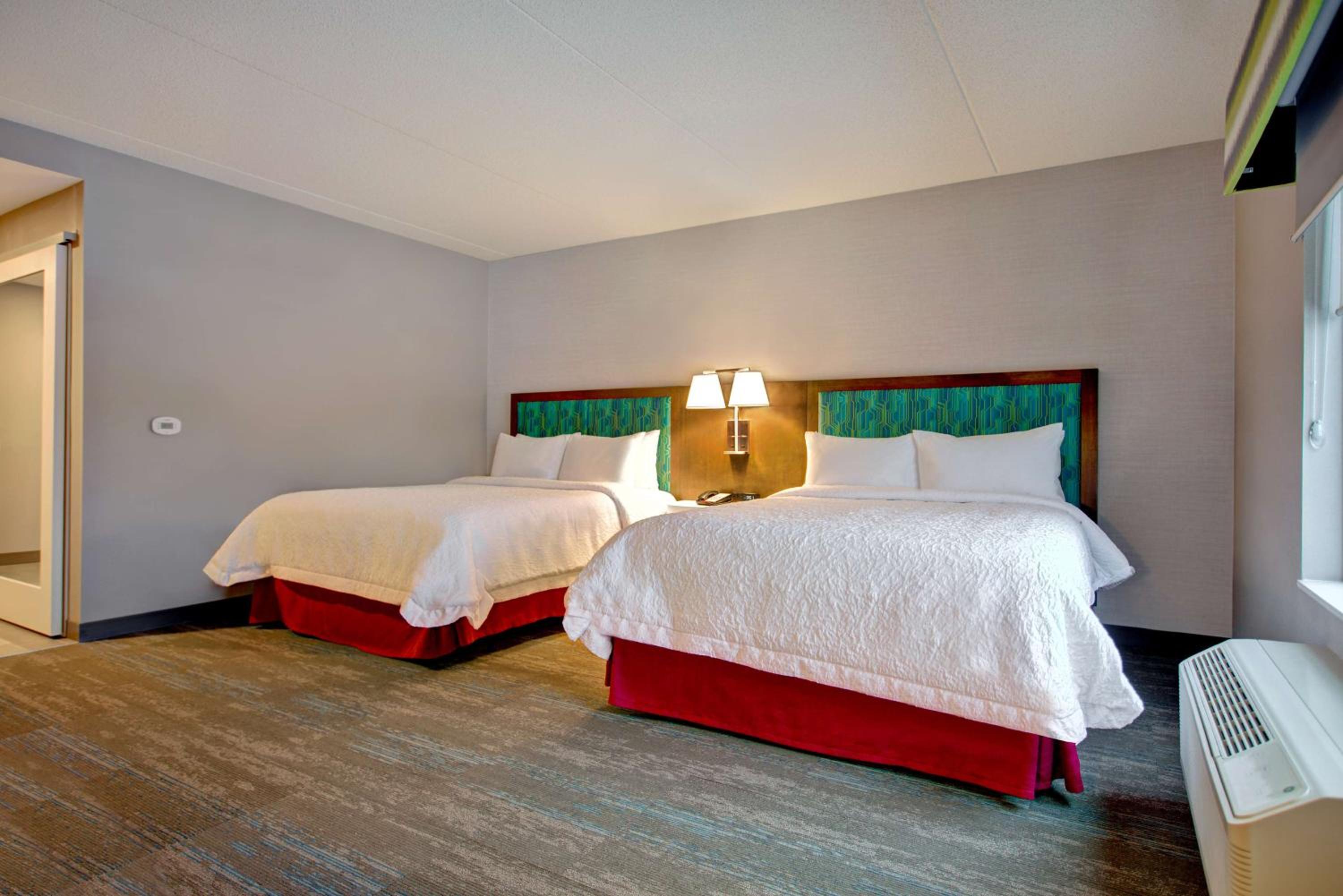 Queen Room with Two Queen Beds - Mobility Accessible - Photo 2