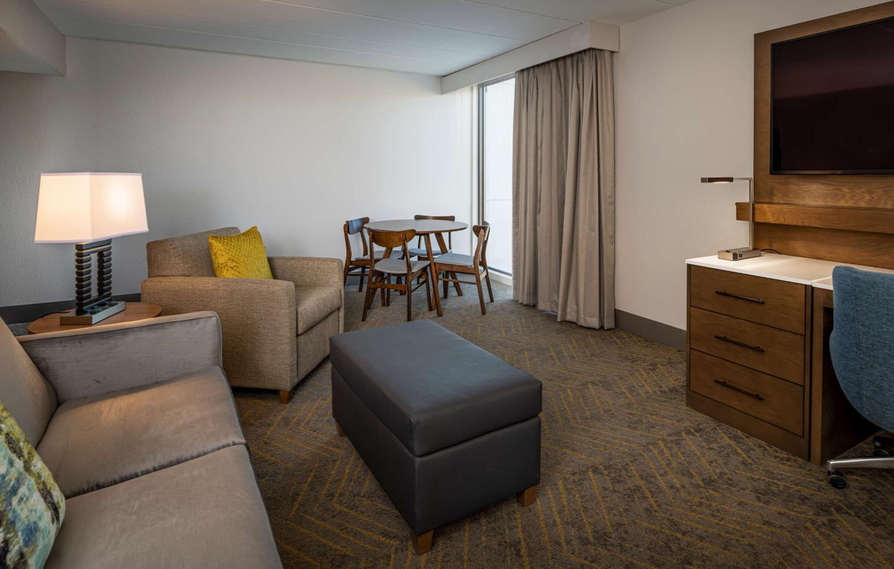 Corner King Studio Suite - Photo 5