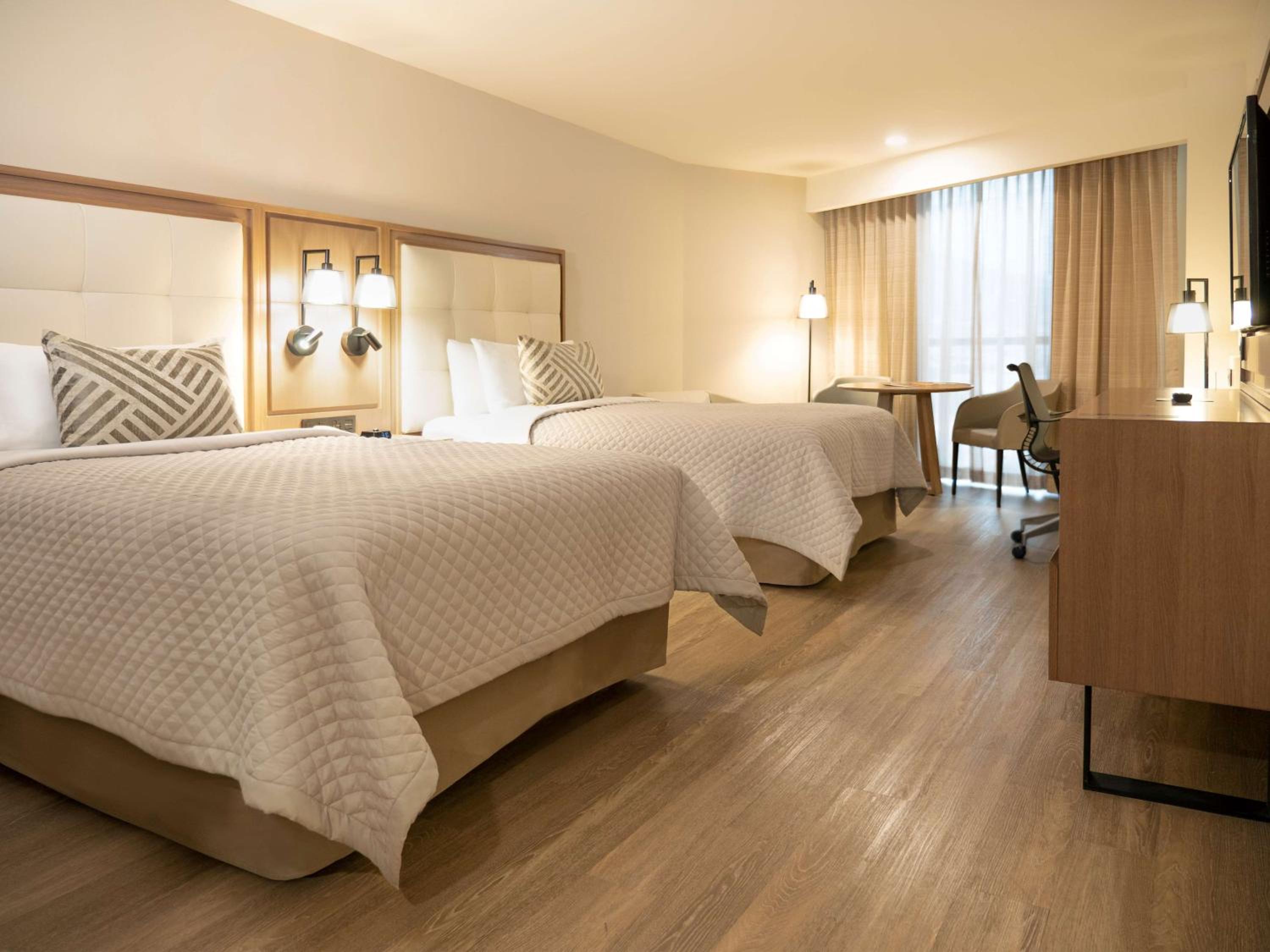 Junior Suite with Two Double Beds - Photo 1