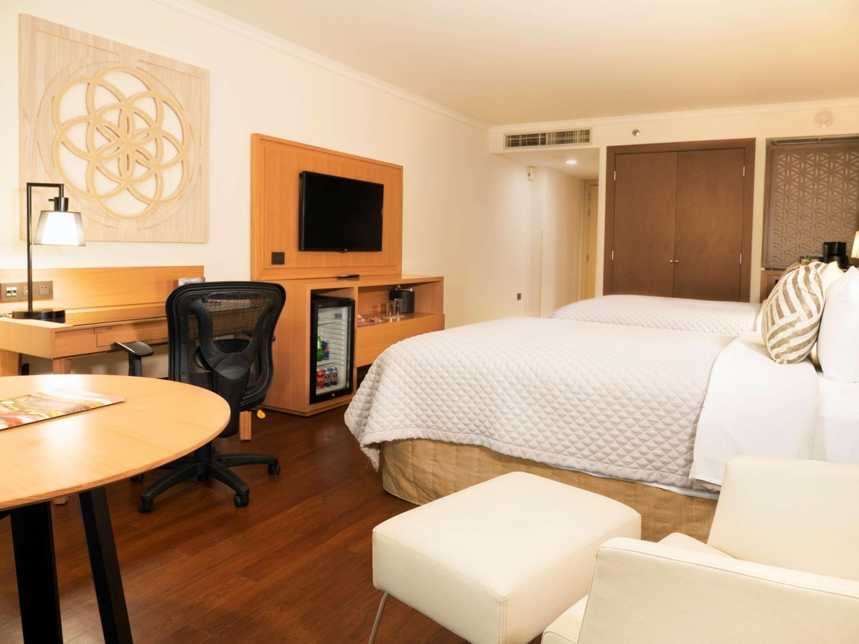 Double Room with Two Double Beds - Photo 3
