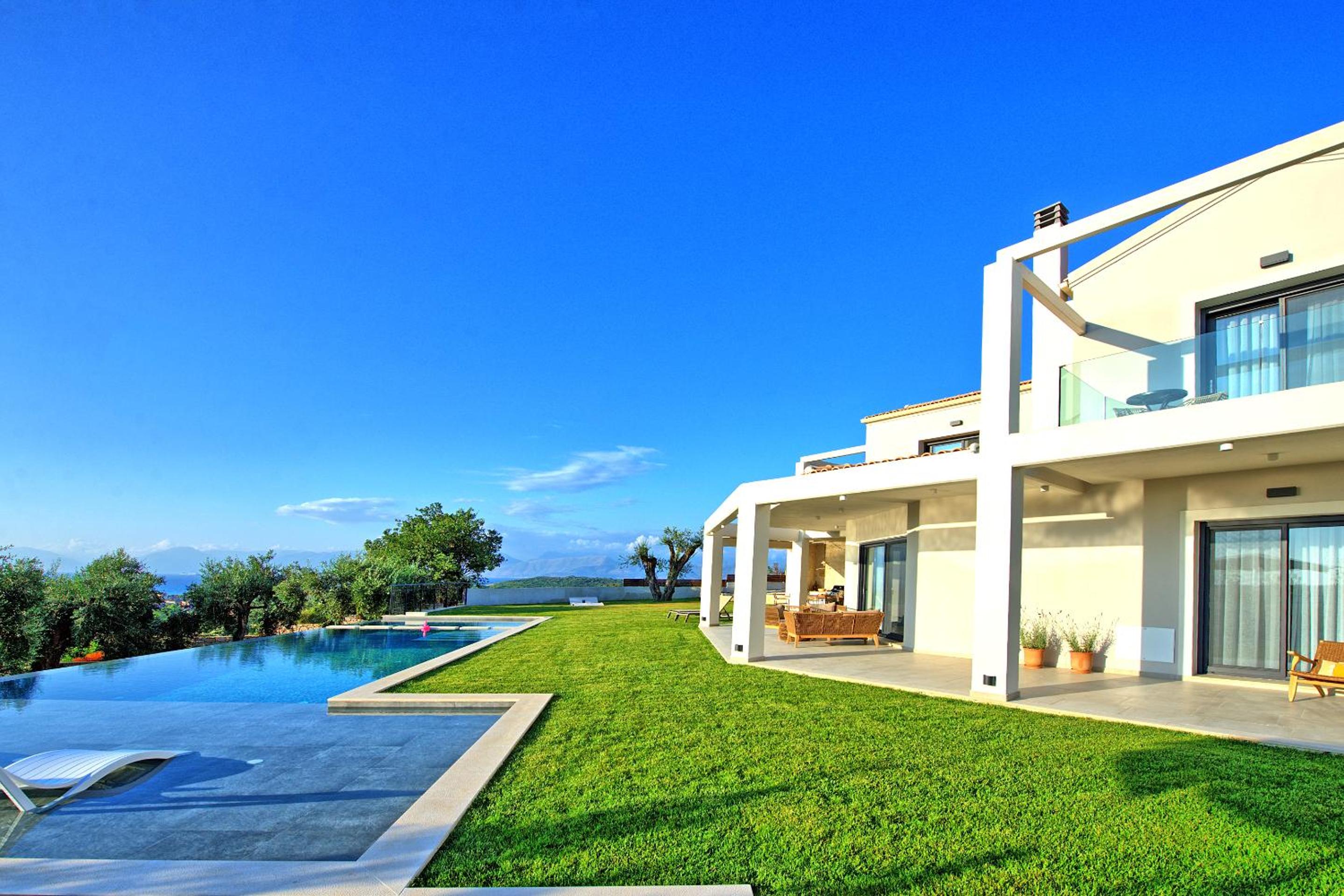 Villa with Private Pool photo 2
