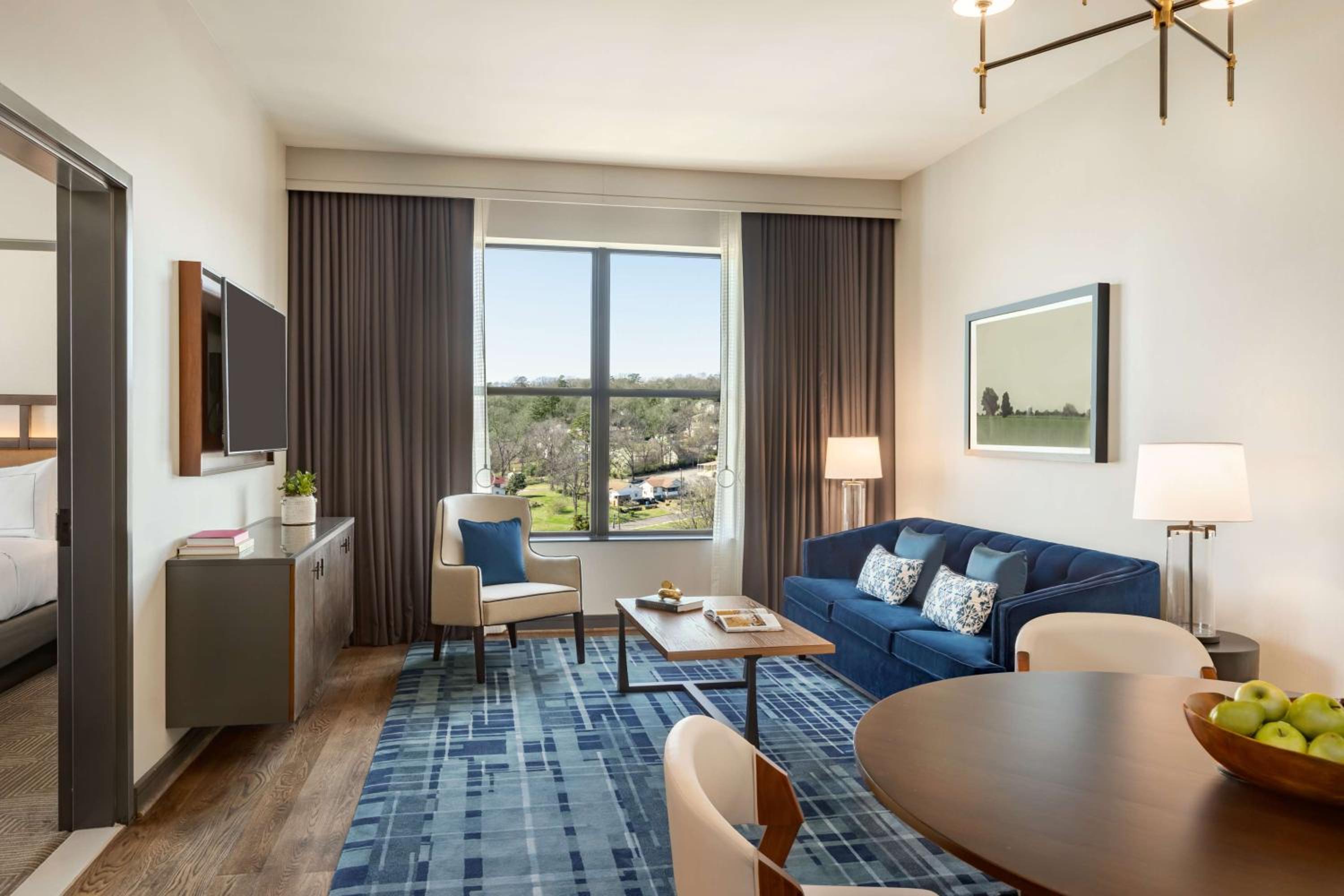 One-Bedroom King Suite - Photo 1