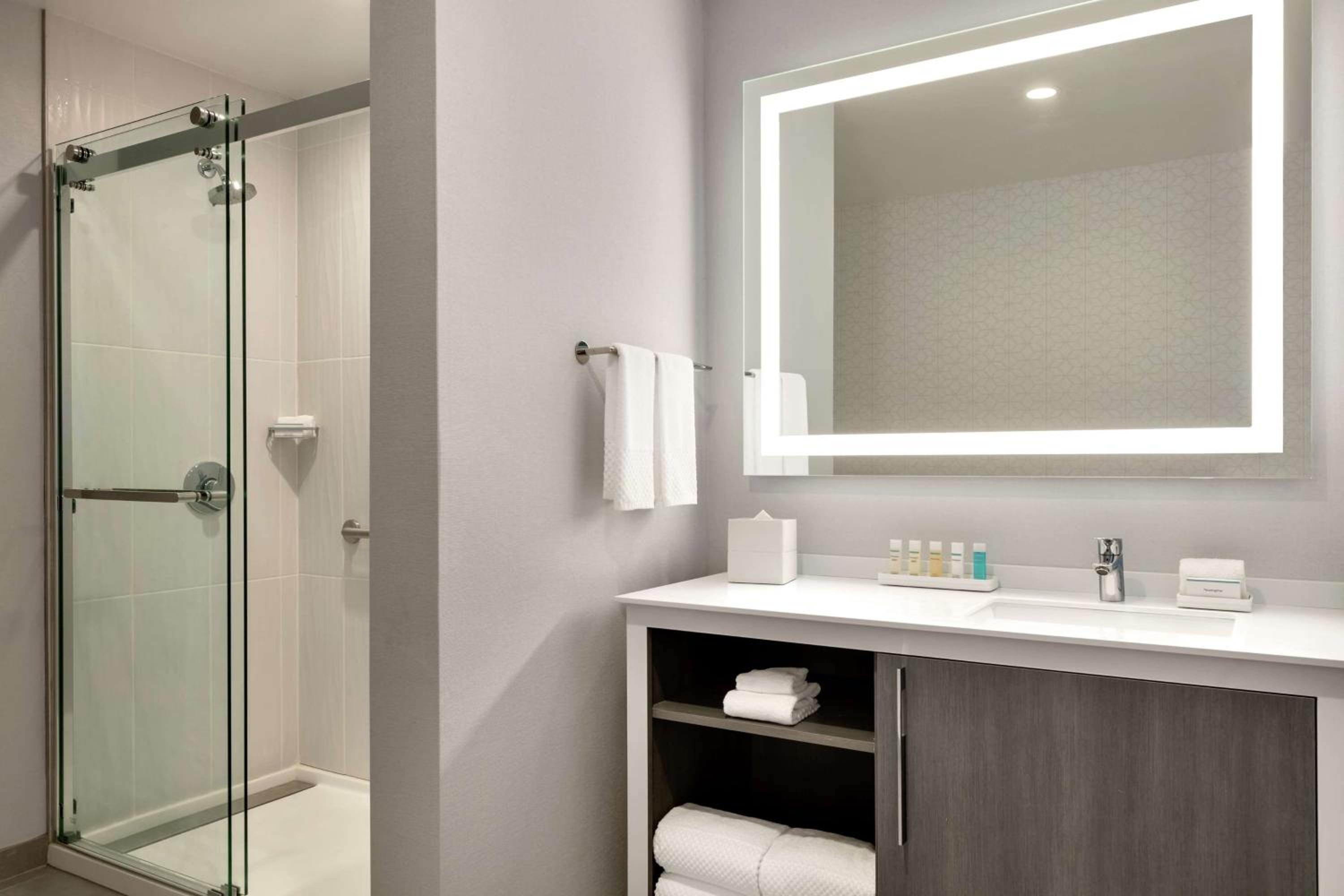 Two Room King Suite with Balcony - Photo 2