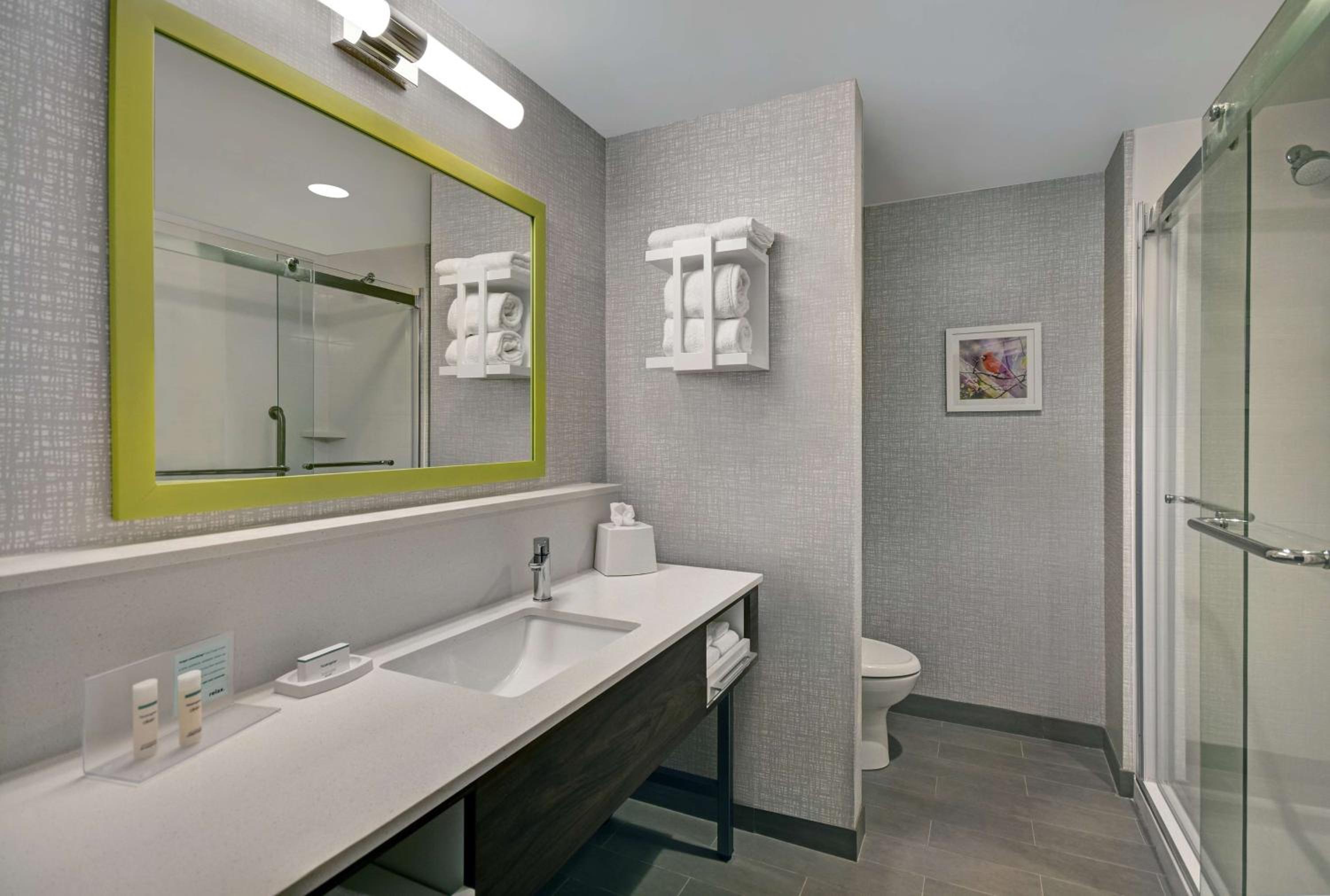 King Studio Suite - Non-Smoking - Photo 7
