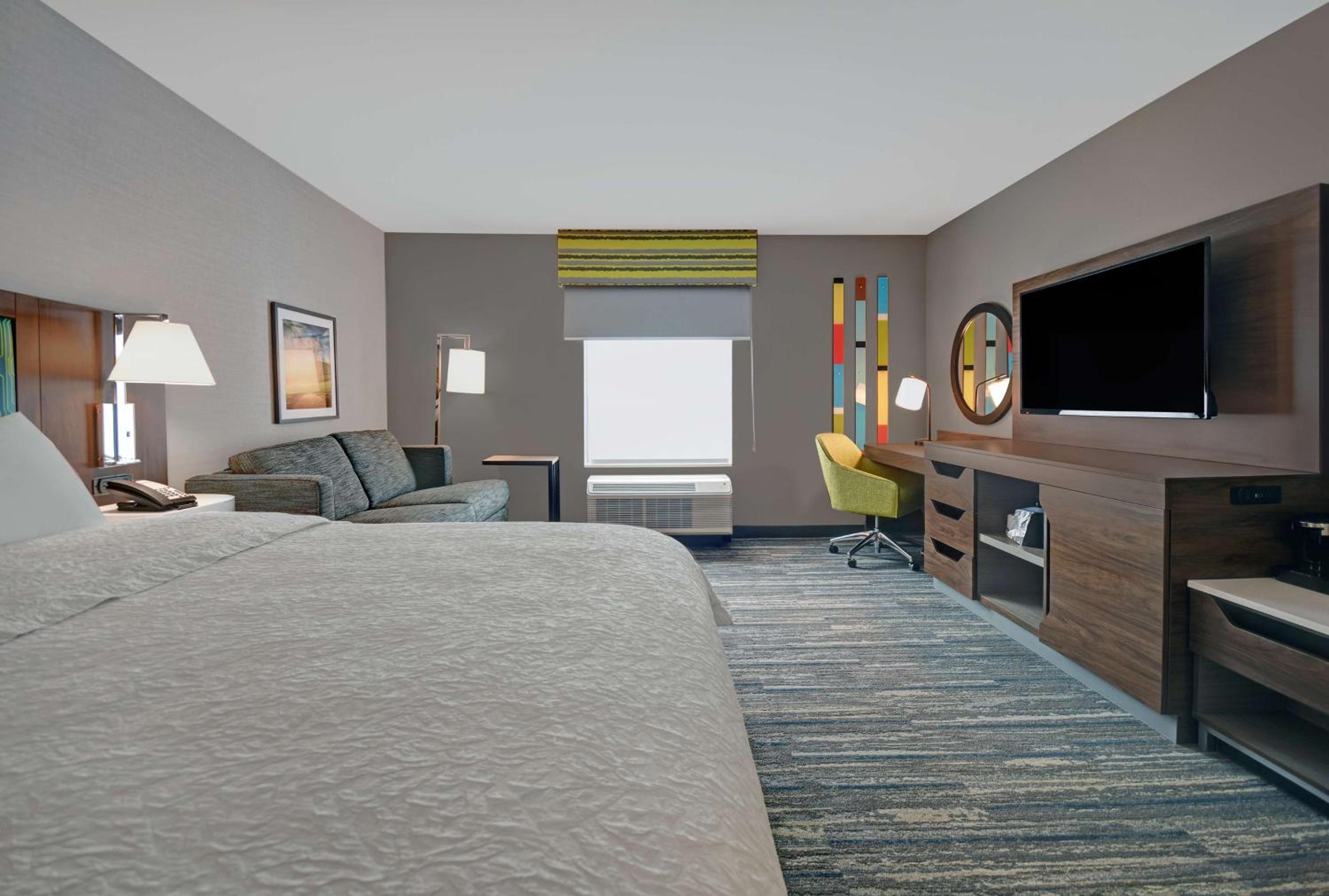 King Studio Suite - Non-Smoking - Photo 2