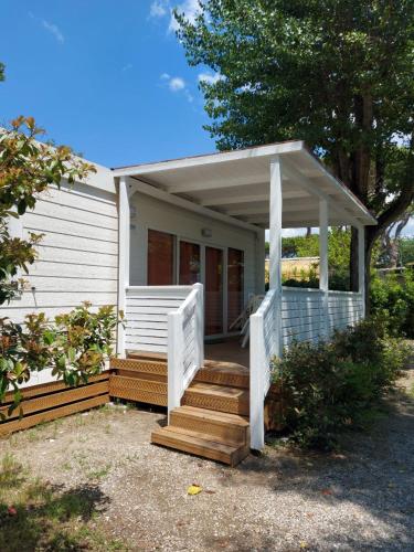 Mobile Home photo 3