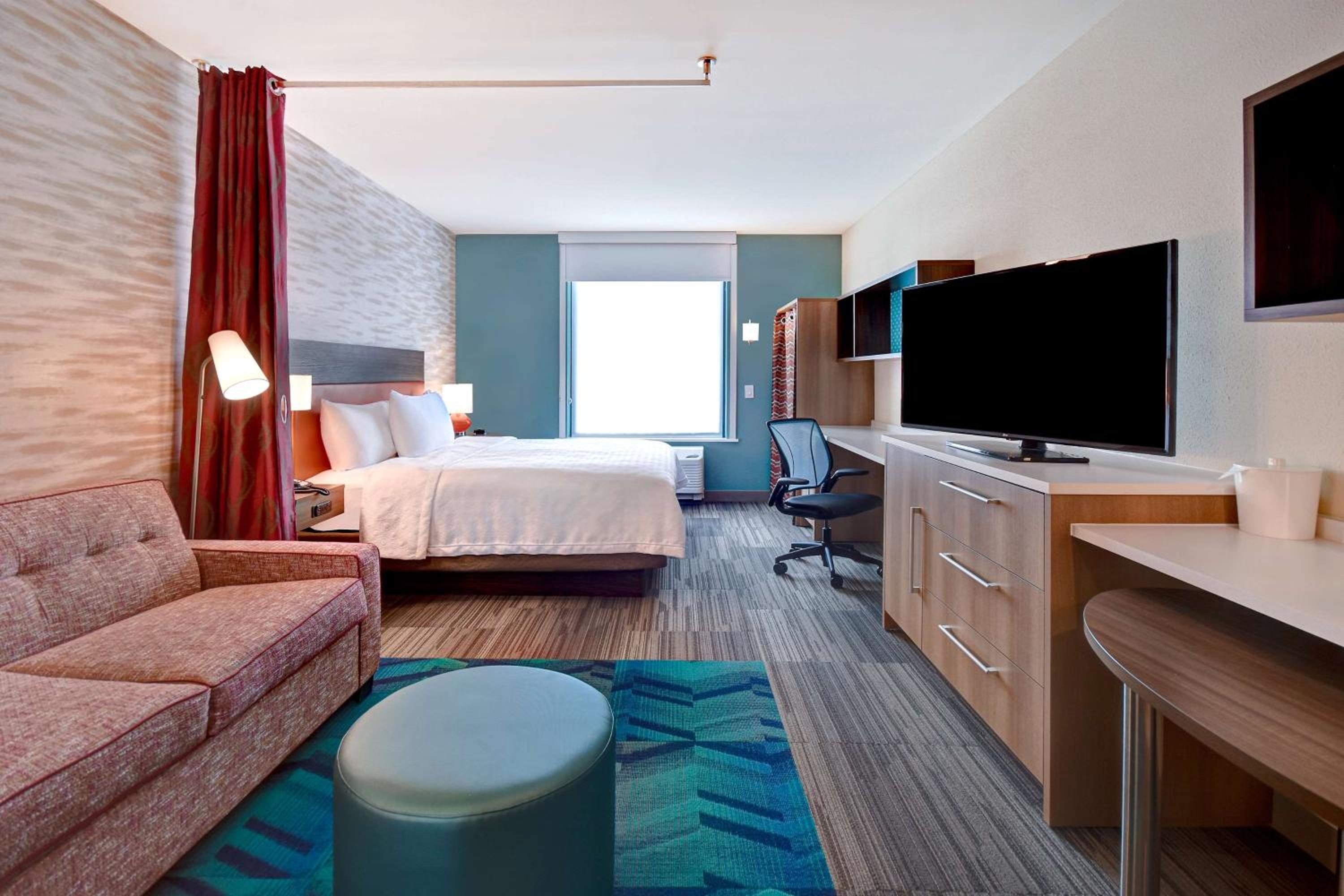 King Studio Suite - Non-Smoking - Photo 3