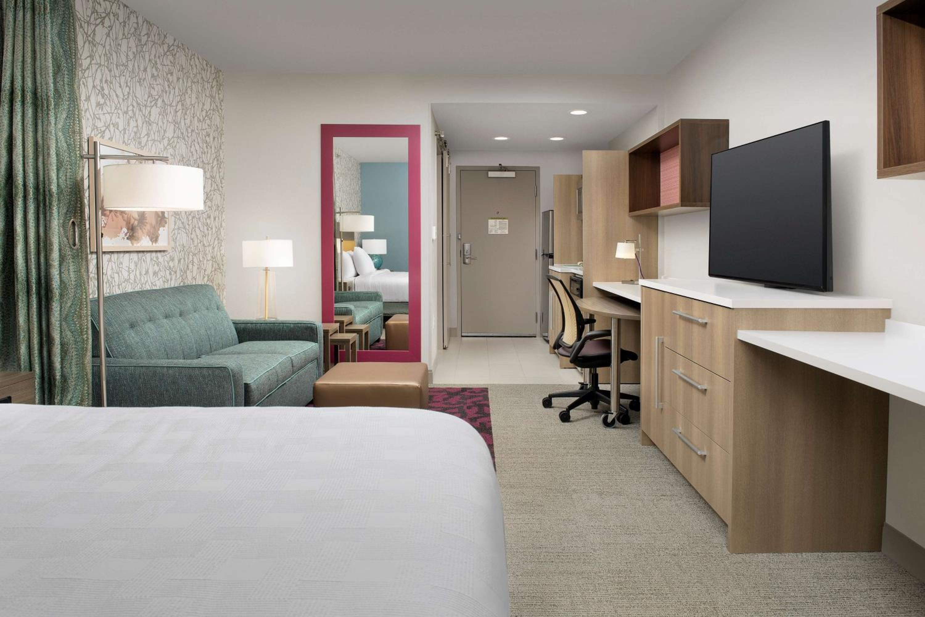 King Studio Suite - Hearing Access/Non-Smoking