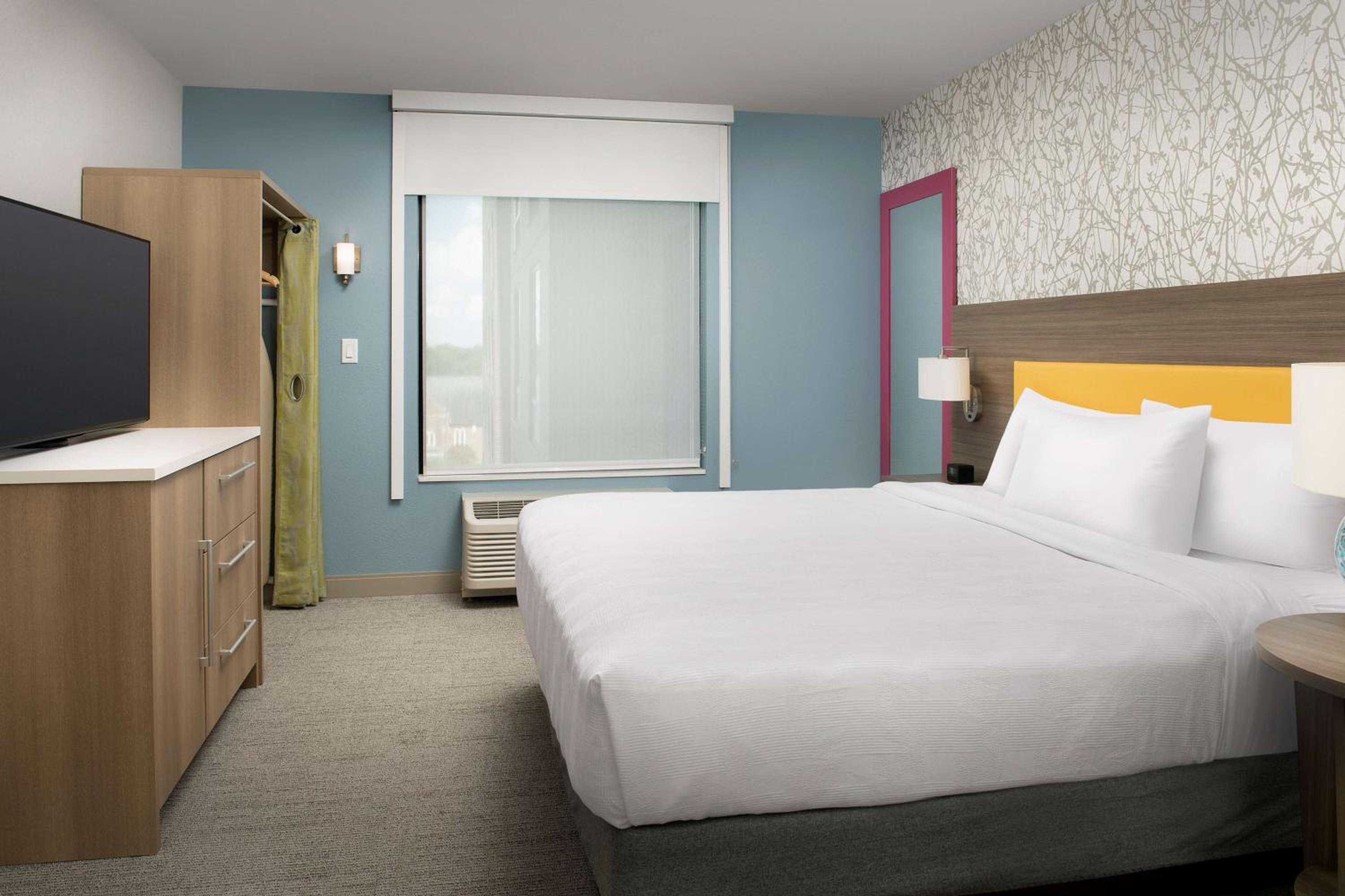 Studio Suite, 1 King Bed, Non Smoking