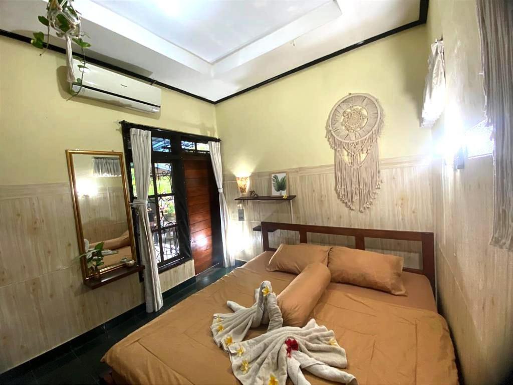 Double Room with Private Bathroom - Photo 14