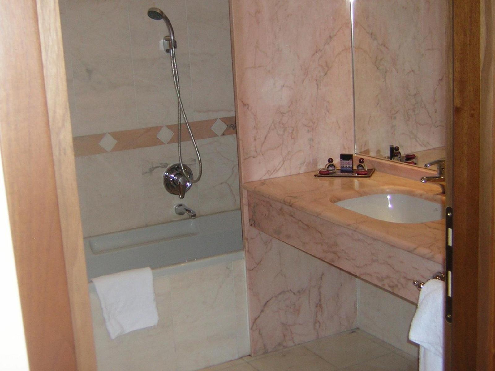 Double or Twin Room photo 2