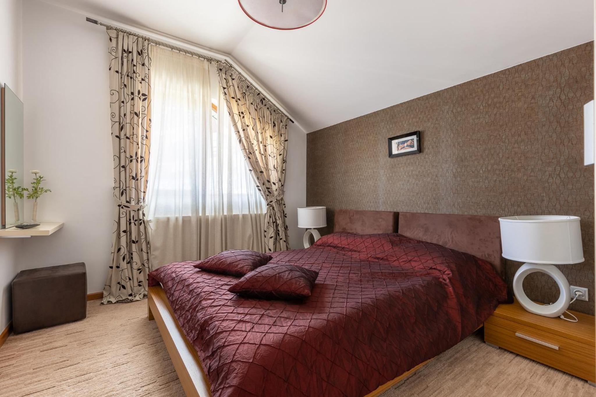 Apartment - Split Level photo 1