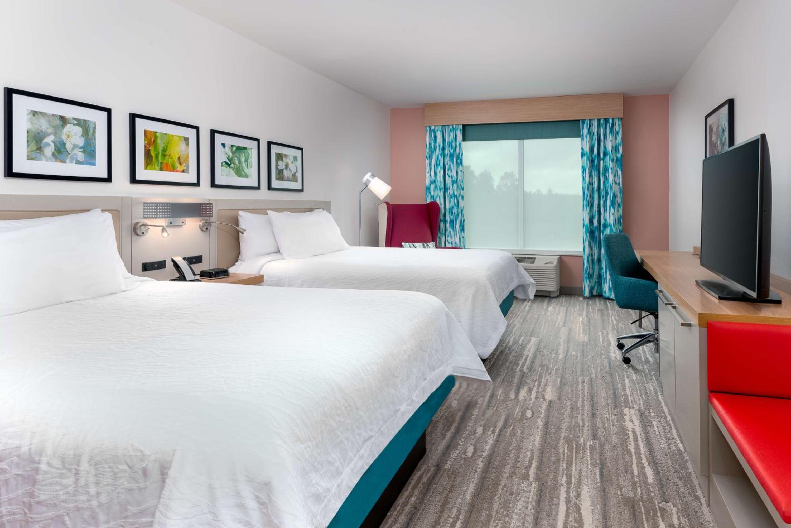 Queen Room with Two Queen Beds - Photo 1