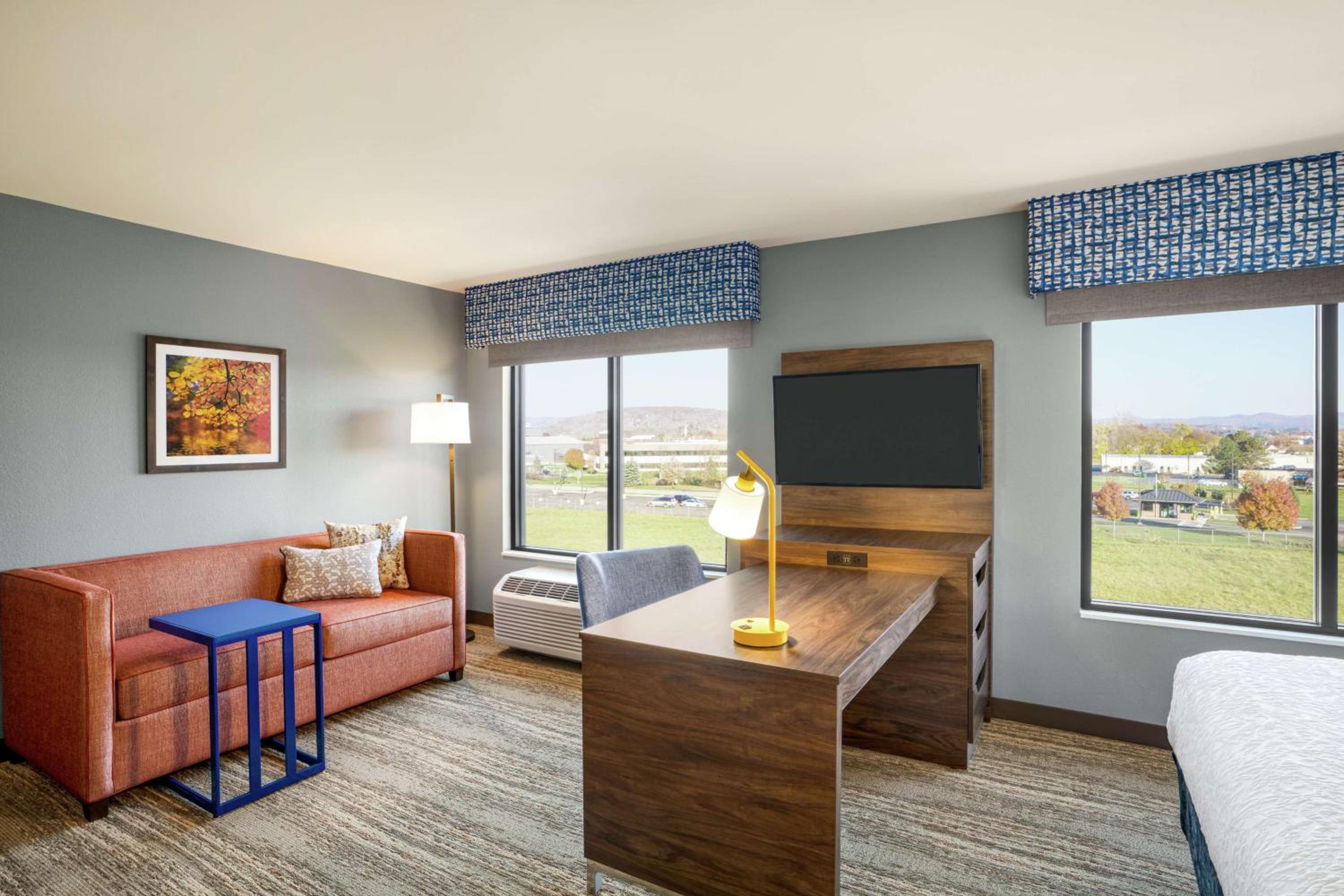 King Studio Suite - Hearing Access/Non-Smoking - Photo 2