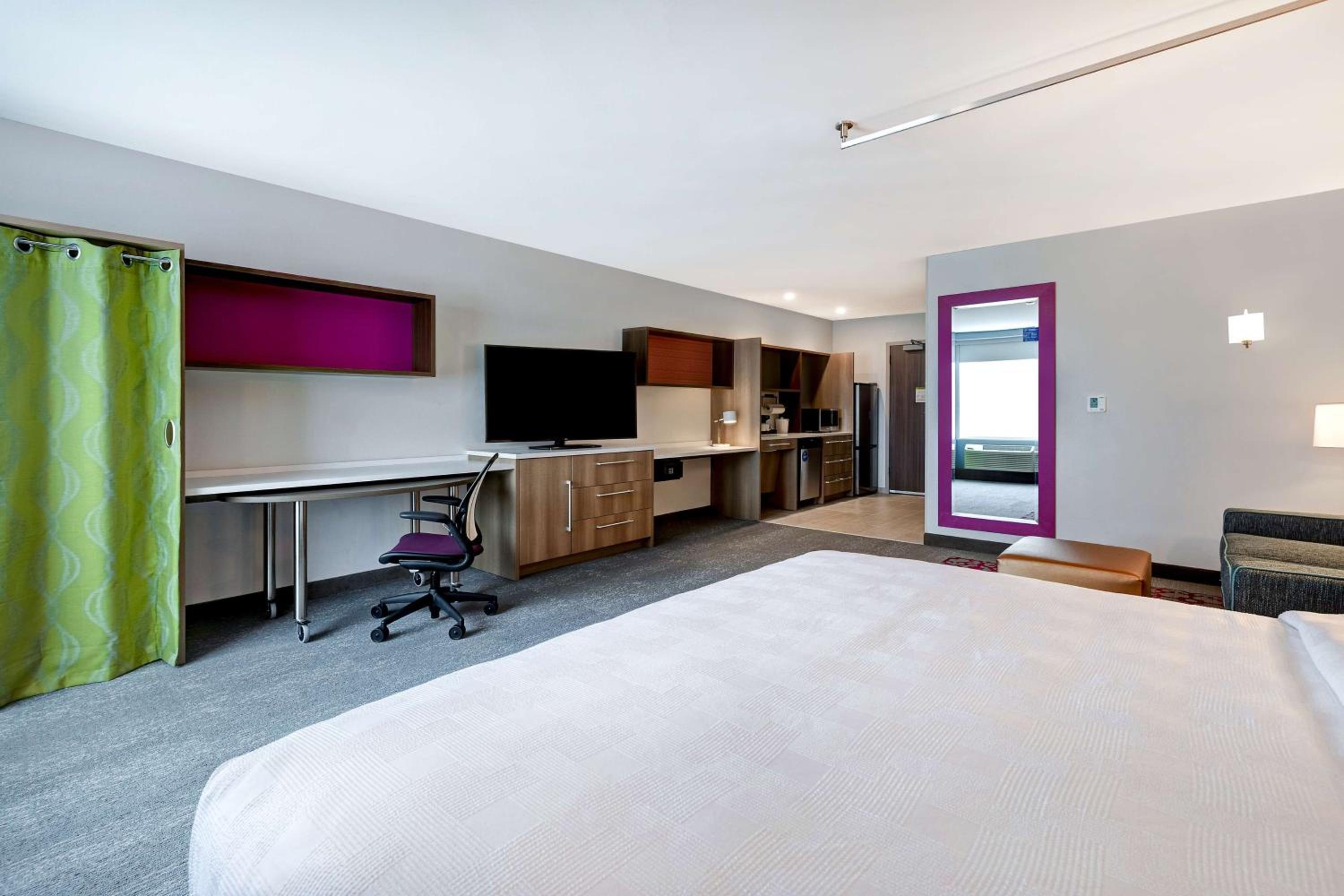 King Studio Suite - Mobility Access/Non-Smoking - Photo 1