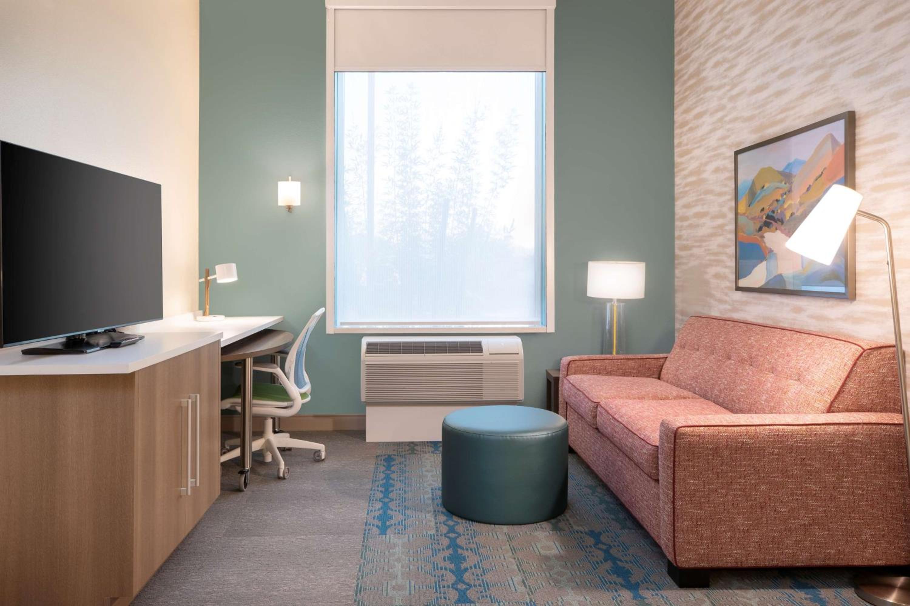 King Suite - Mobility Access/Non-Smoking - Photo 2