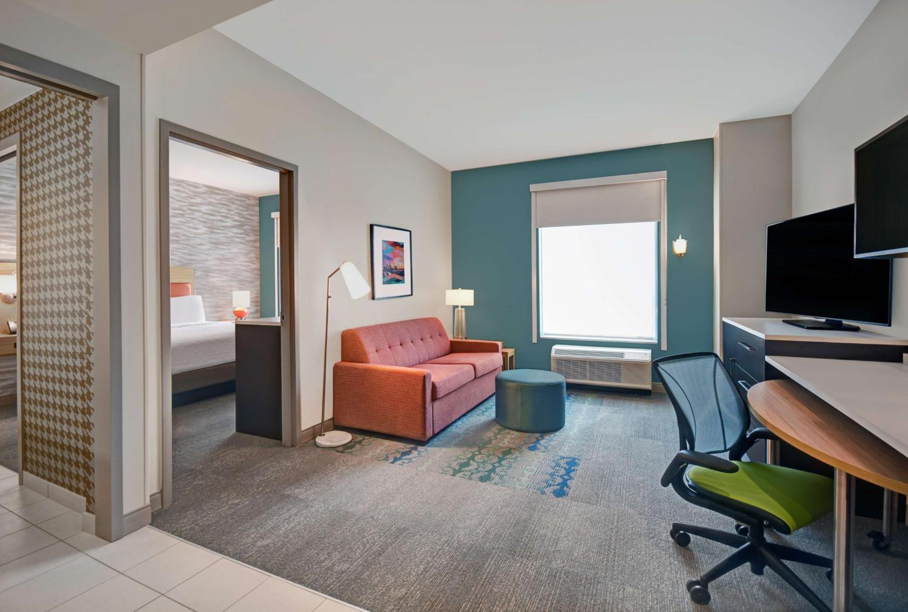 One-Bedroom King Suite - Non-Smoking - Photo 9