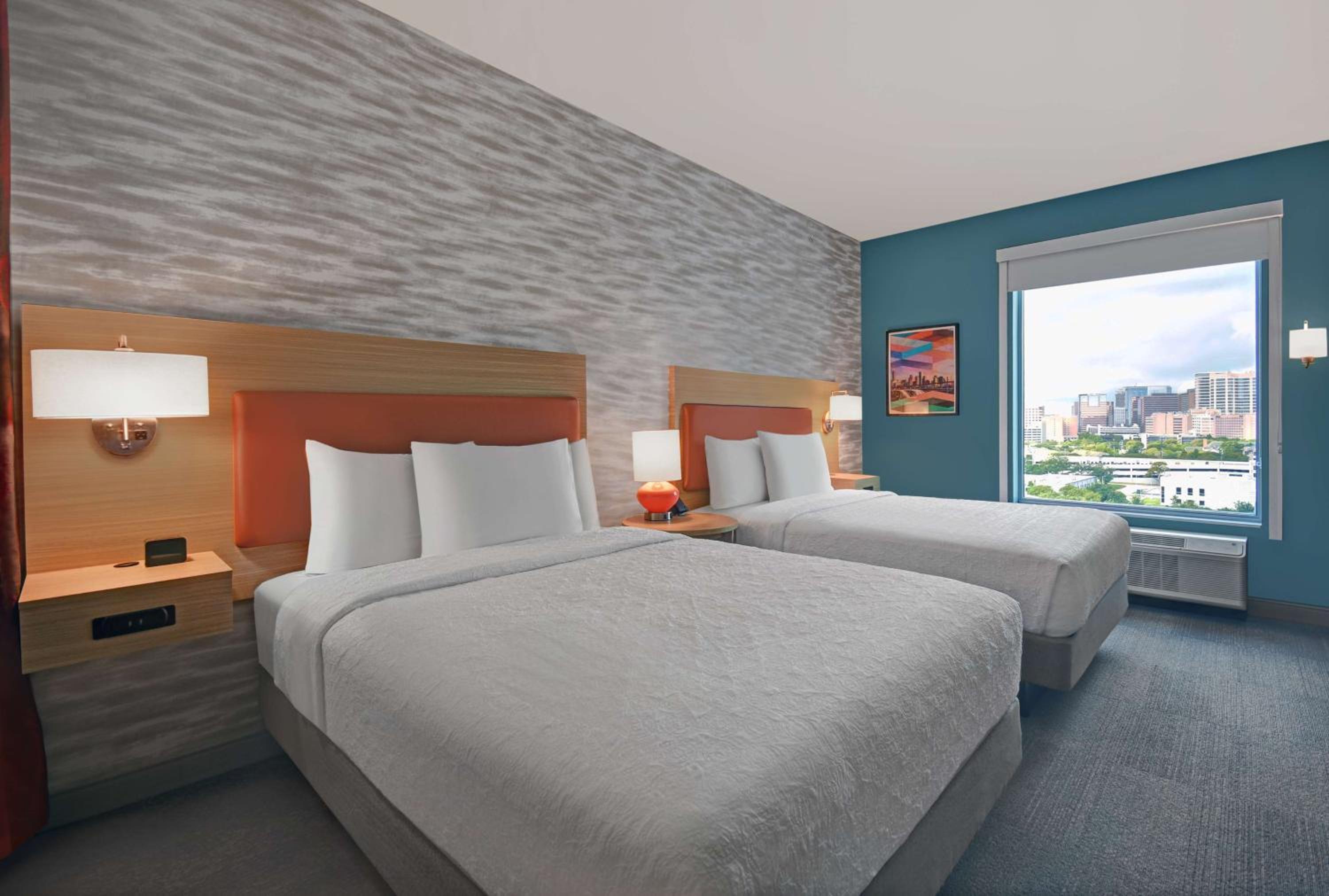 Queen Studio with Two Queen Beds - Non-Smoking - Photo 6