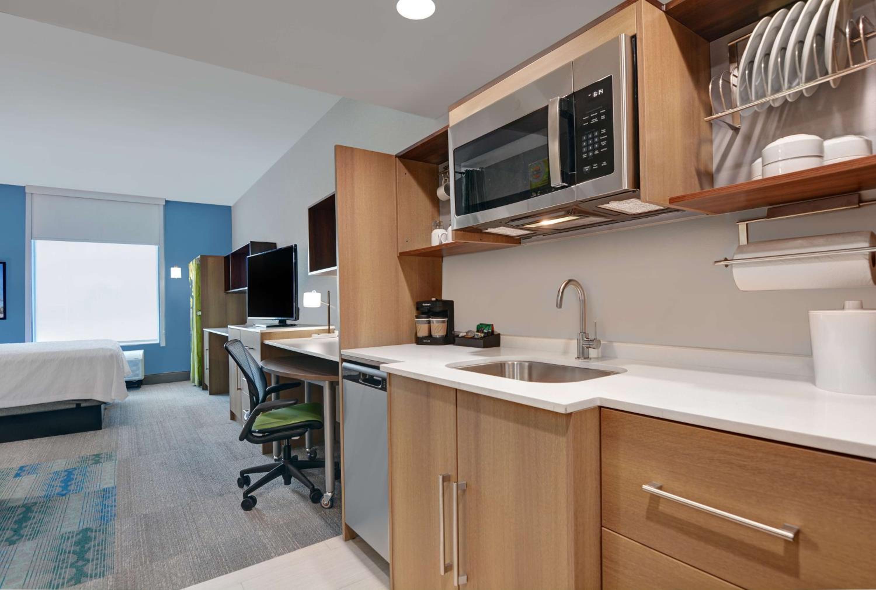 King Studio Suite - Hearing Access/Non-Smoking - Photo 2