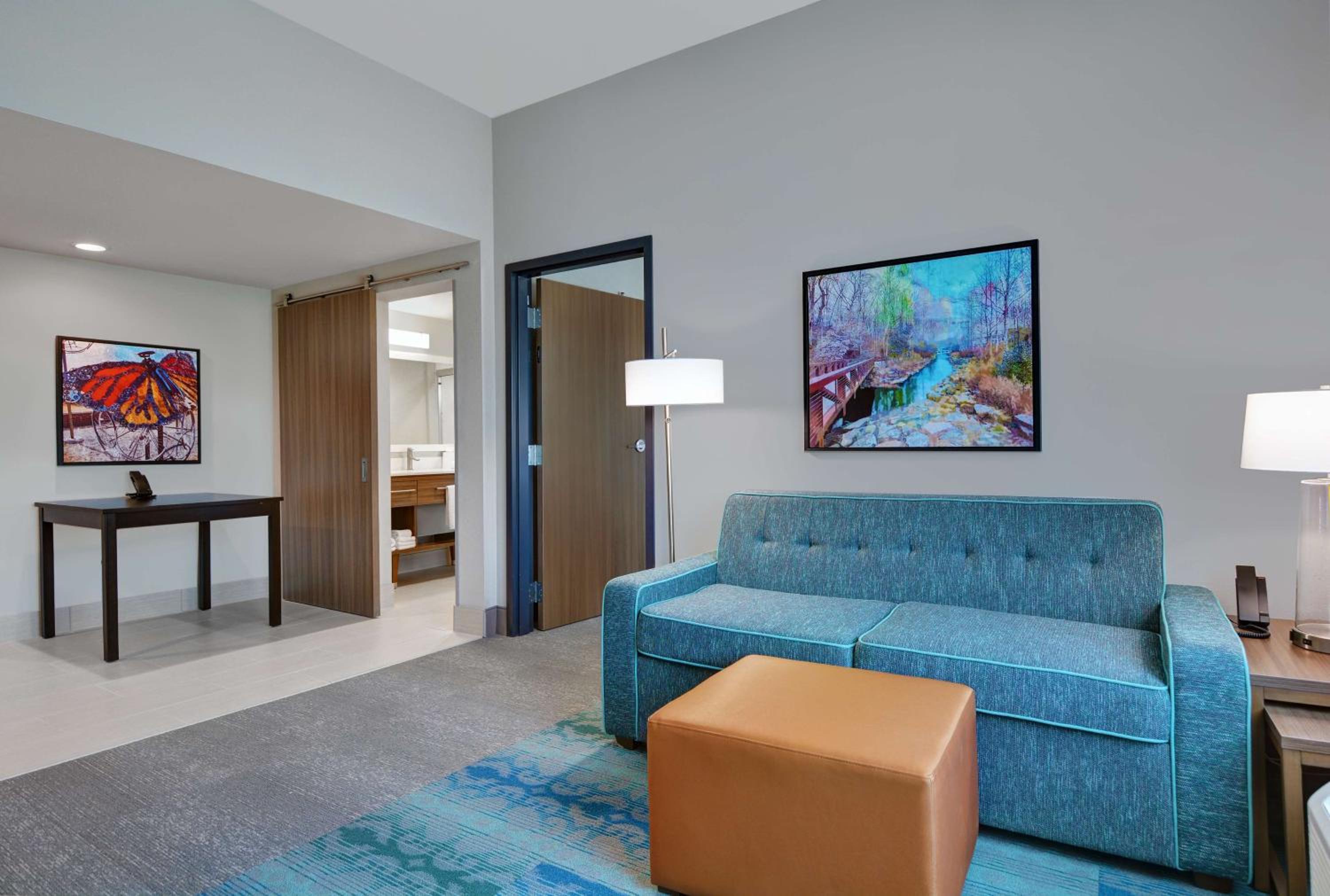 One-Bedroom King Suite - Non-Smoking - Photo 4