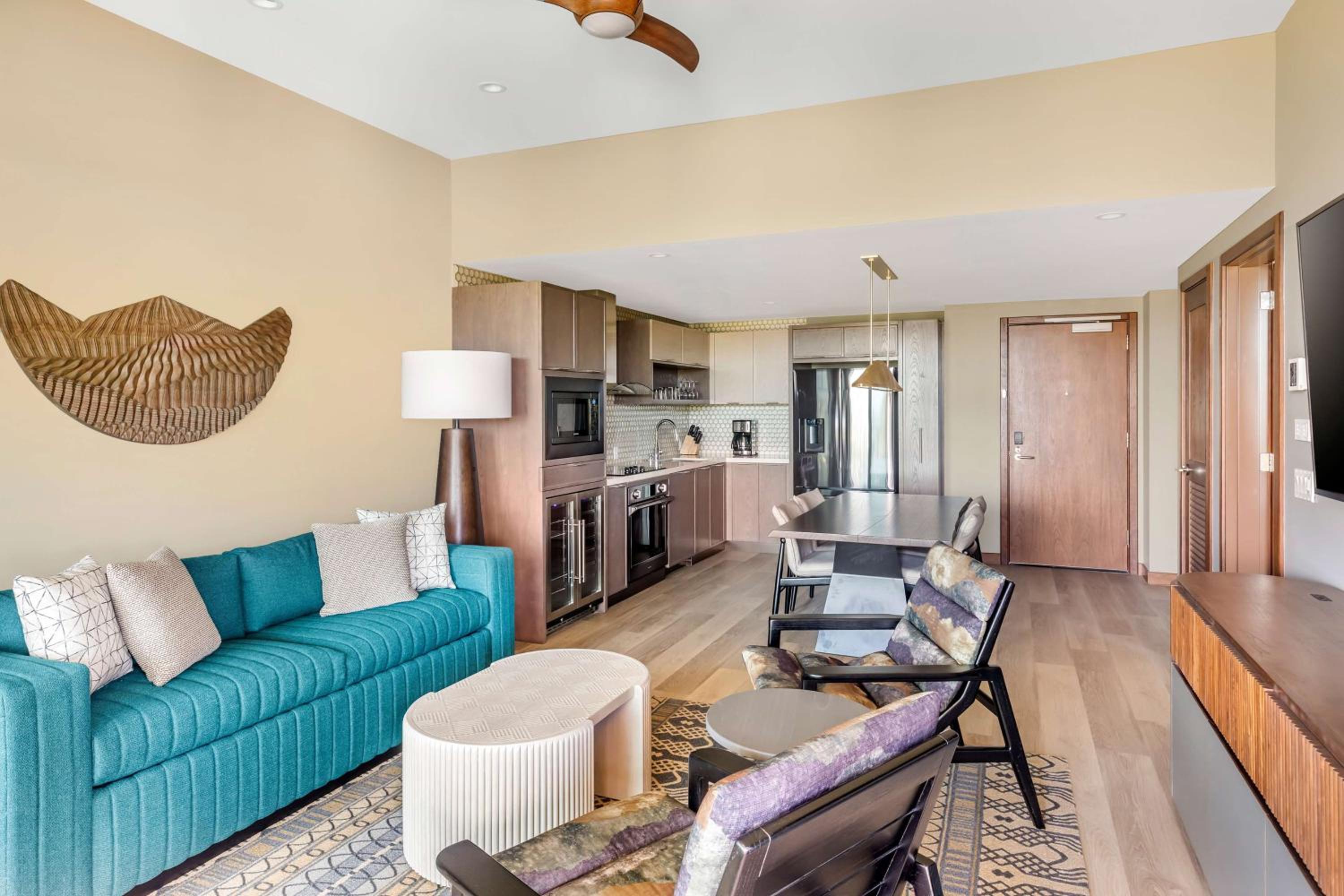 Two-Bedroom Premier Penthouse Suite with Ocean View - Photo 2