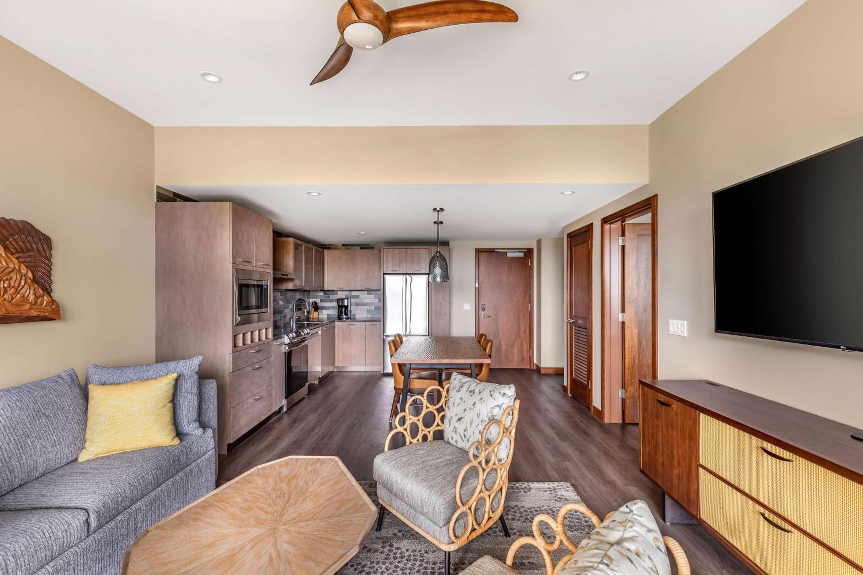 Two-bedroom Premier Suite - Photo 4