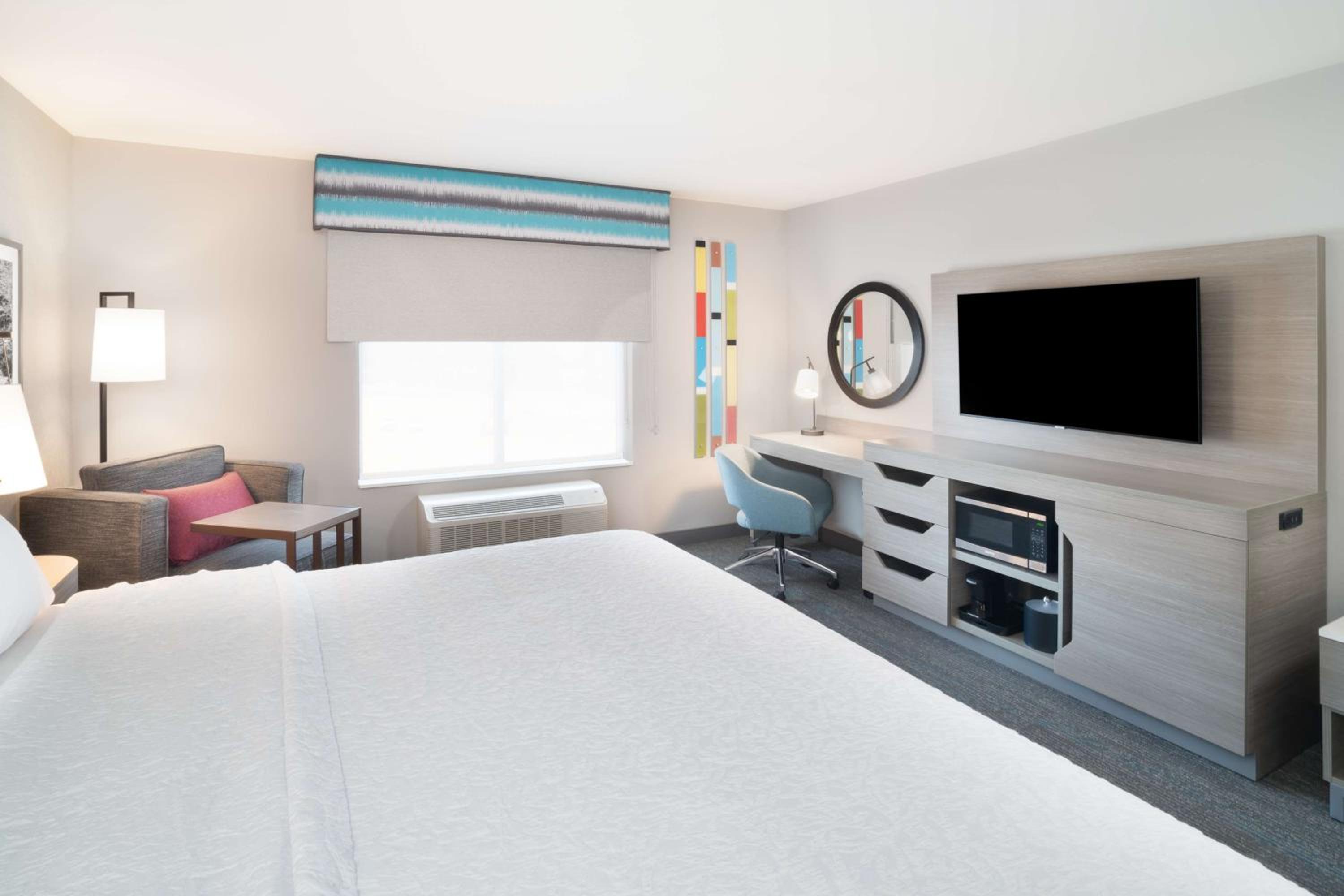 King Room - Hearing Access/Non-Smoking - Photo 3
