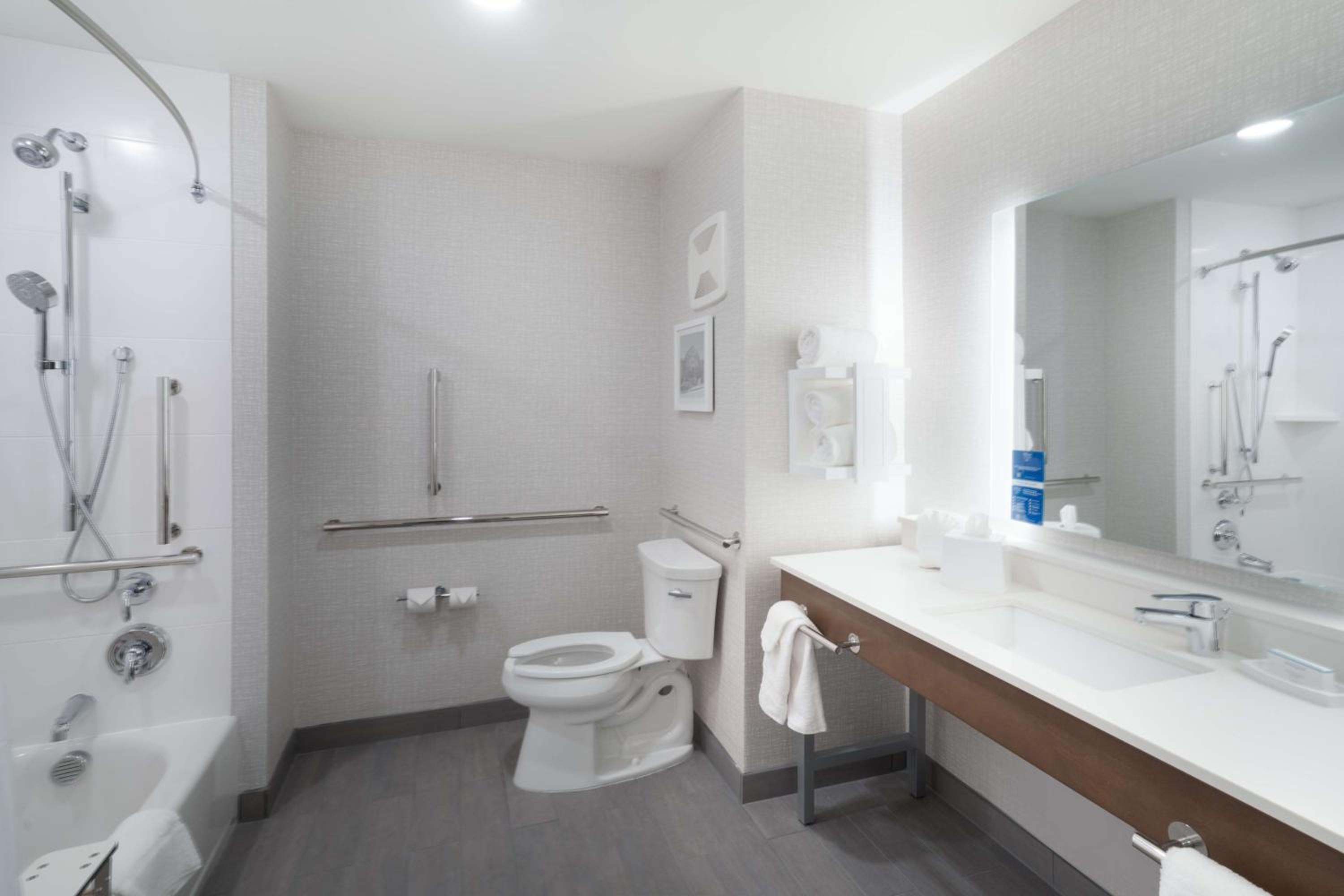 King Room - Mobility Access/Non-Smoking - Photo 6