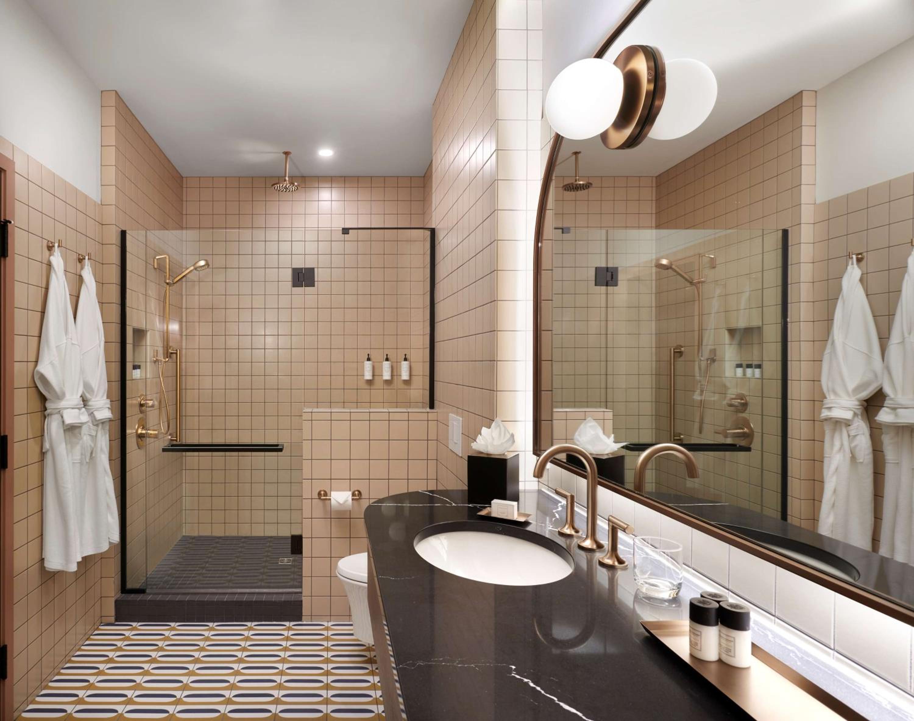 One-Bedroom Revel Suite thumbnail 5