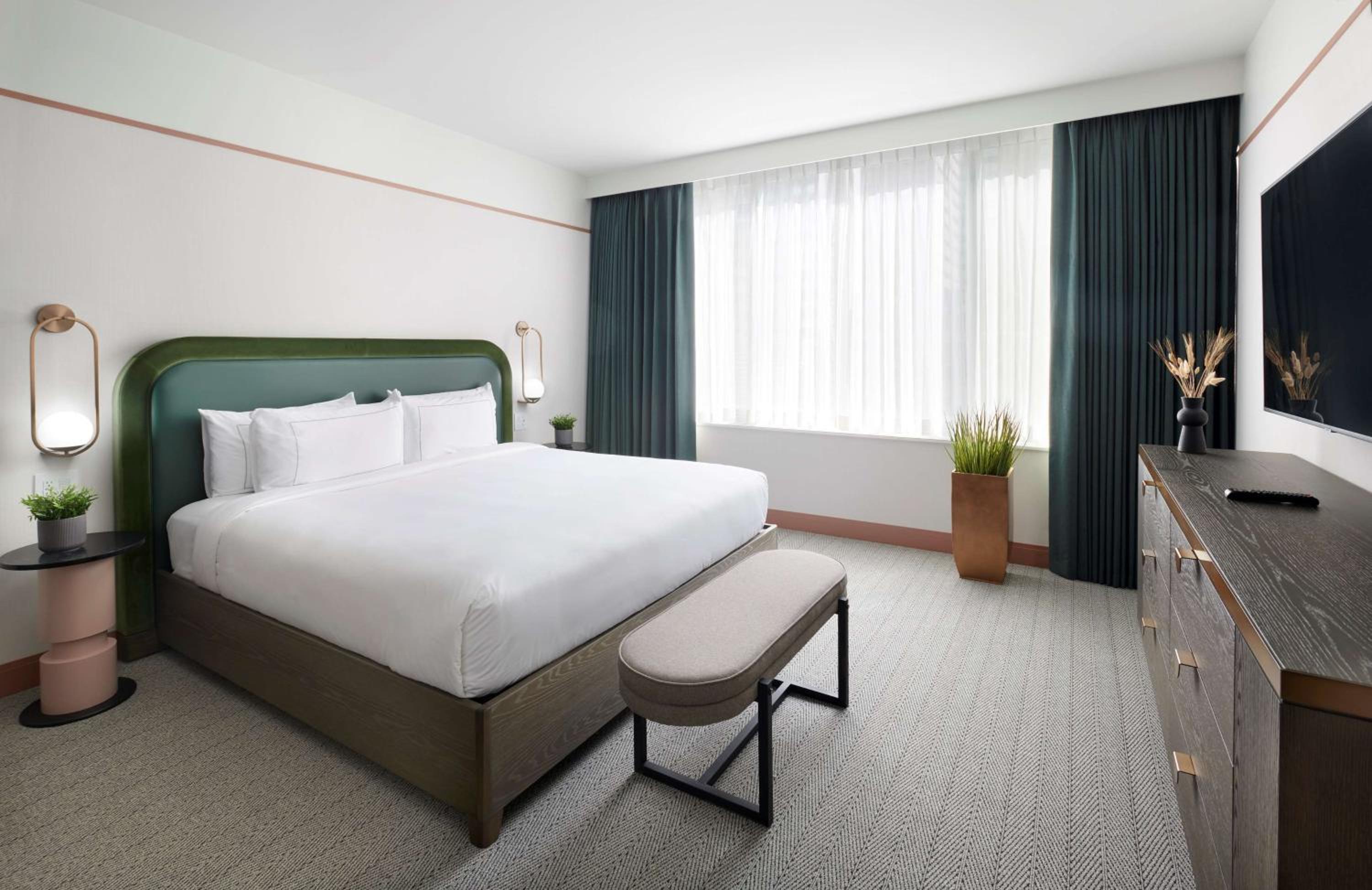 One-Bedroom Revel Suite