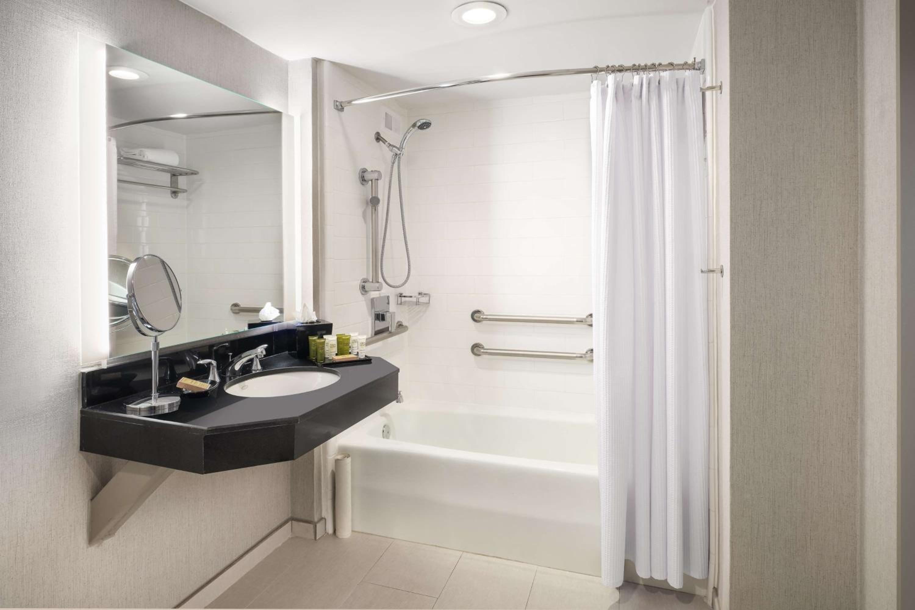 Queen Room with Two Queen Beds and Tub - Mobility and Hearing Access - Photo 4