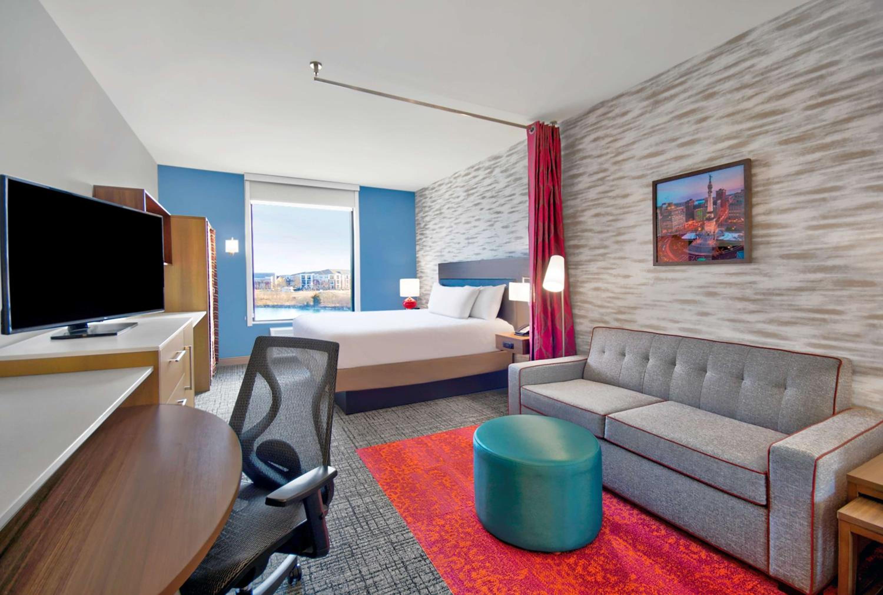 King Studio Suite with Water View - Photo 1